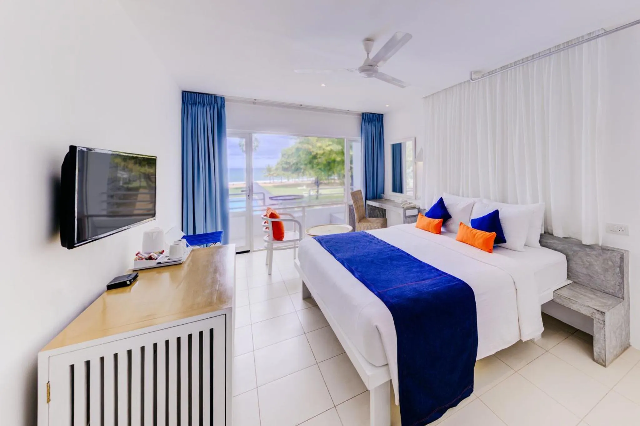 Superior Ocean View King - single occupancy - Discounts (10% on F&B, 15% on SPA) in Trinco Blu by Cinnamon