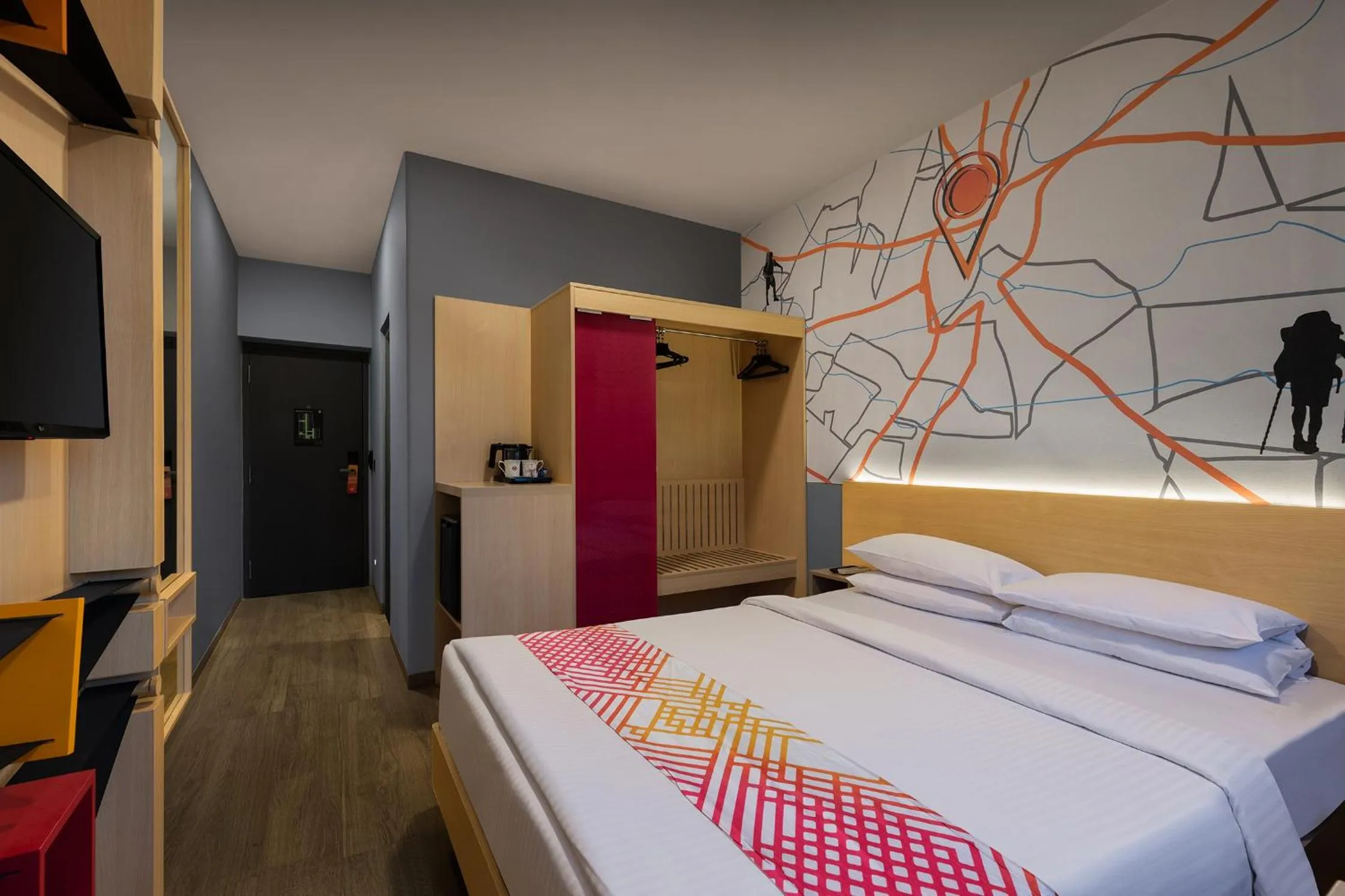 Luxe Queen Room in Ginger Pondicherry