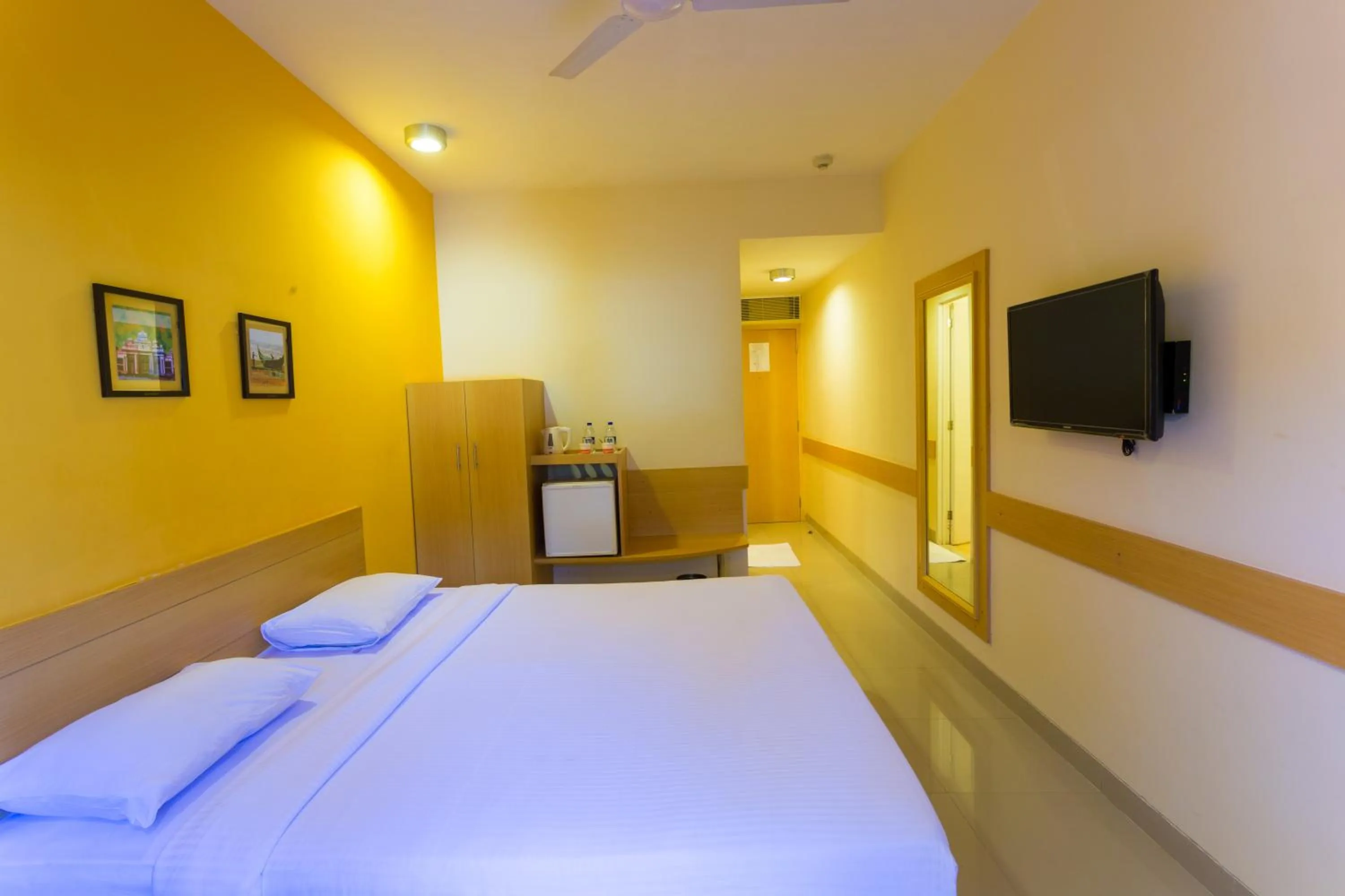 Standard Twin Room in Ginger Mysore