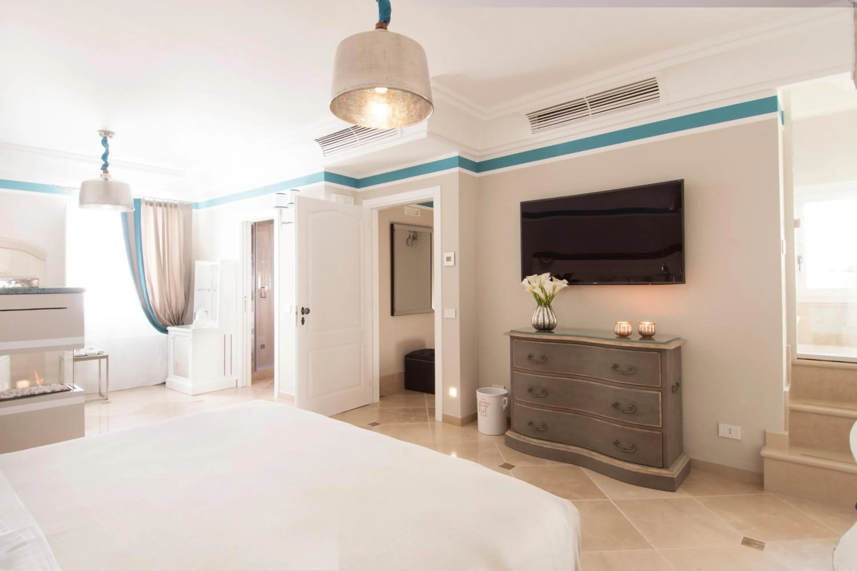 Superior King Suite - separate building in Hotel Don Ferrante