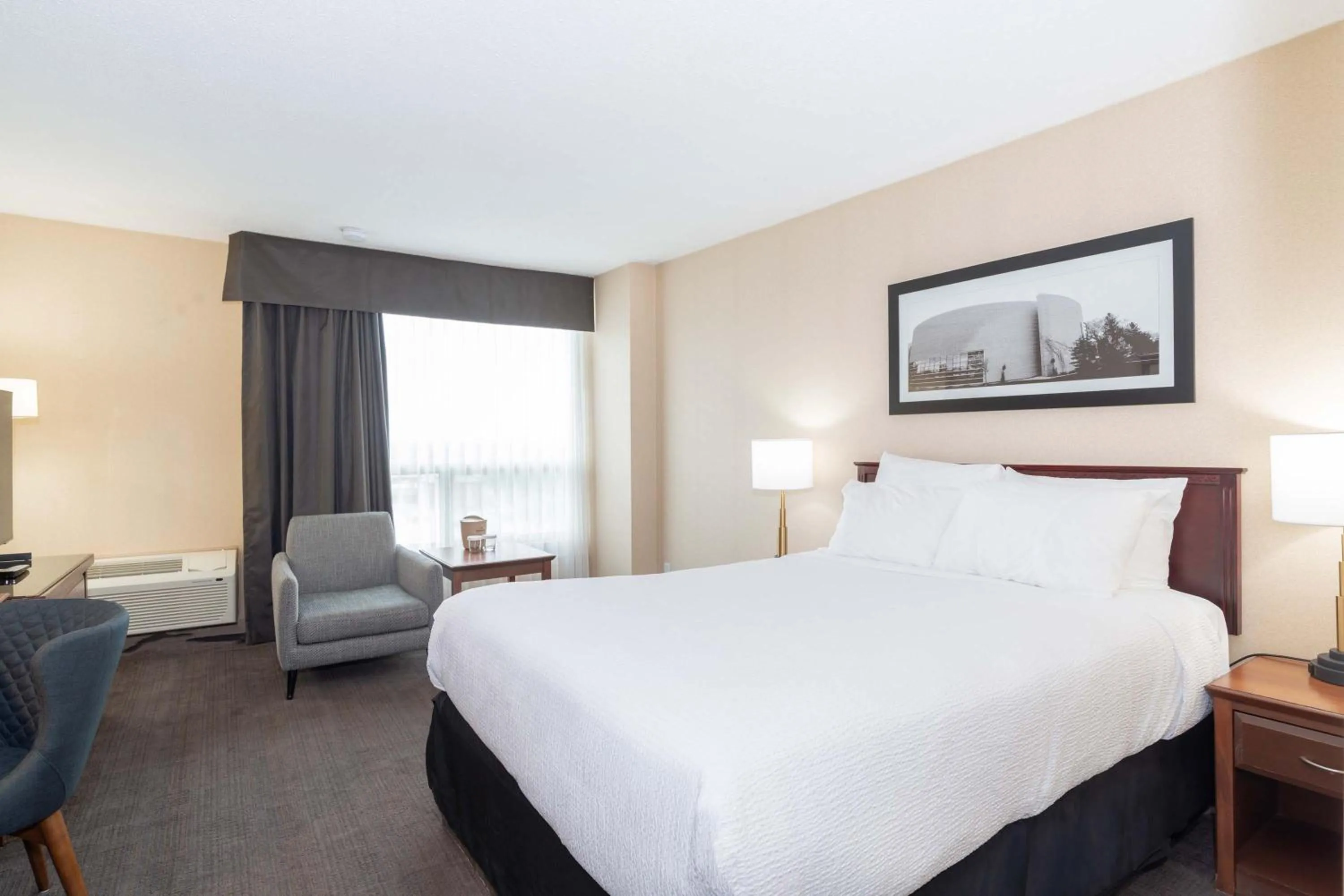 Standard Room, 1 Queen Bed in Sandman Hotel Lethbridge