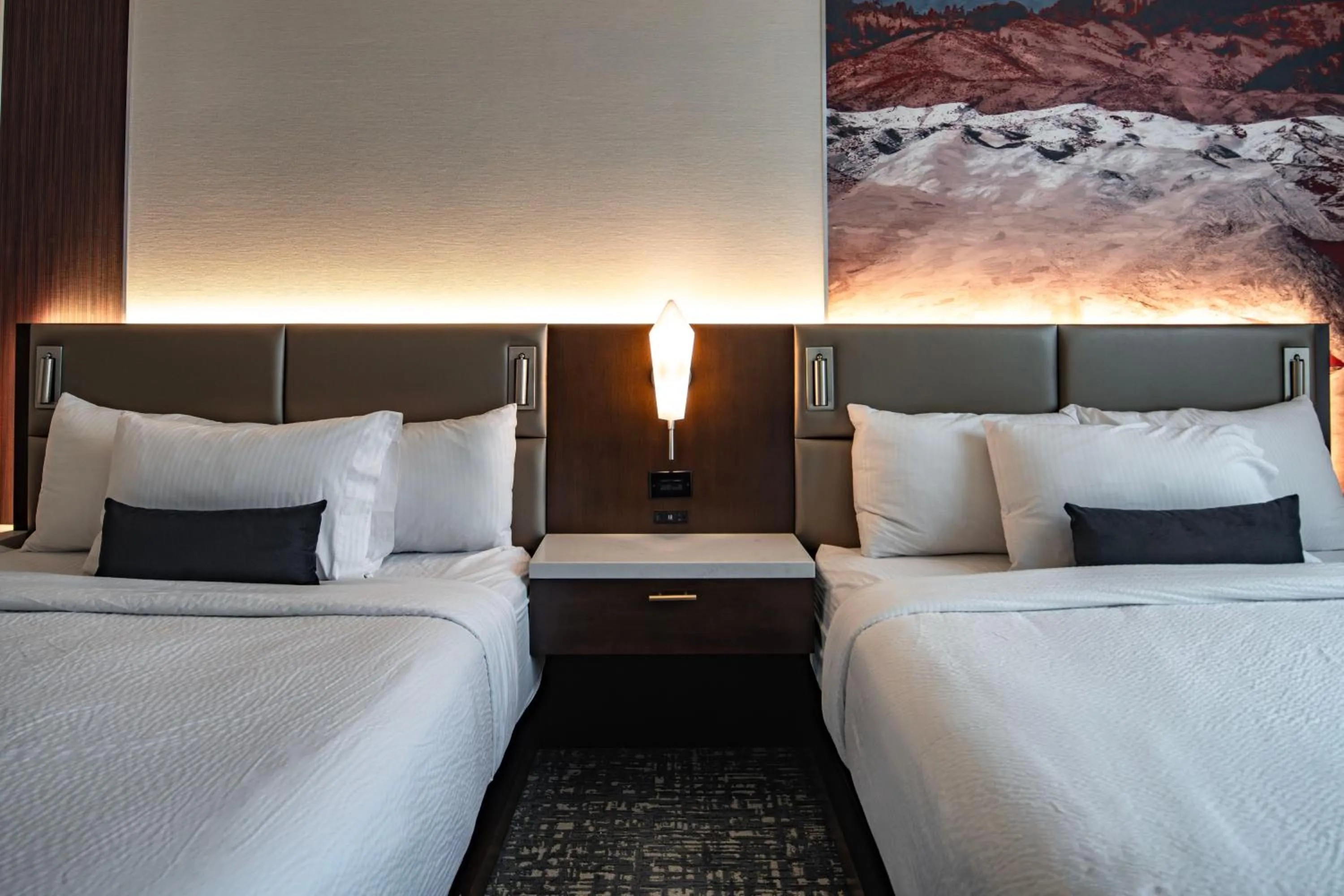 Capitol Queen Room with Two Queen Beds in Hotel 43 Boise