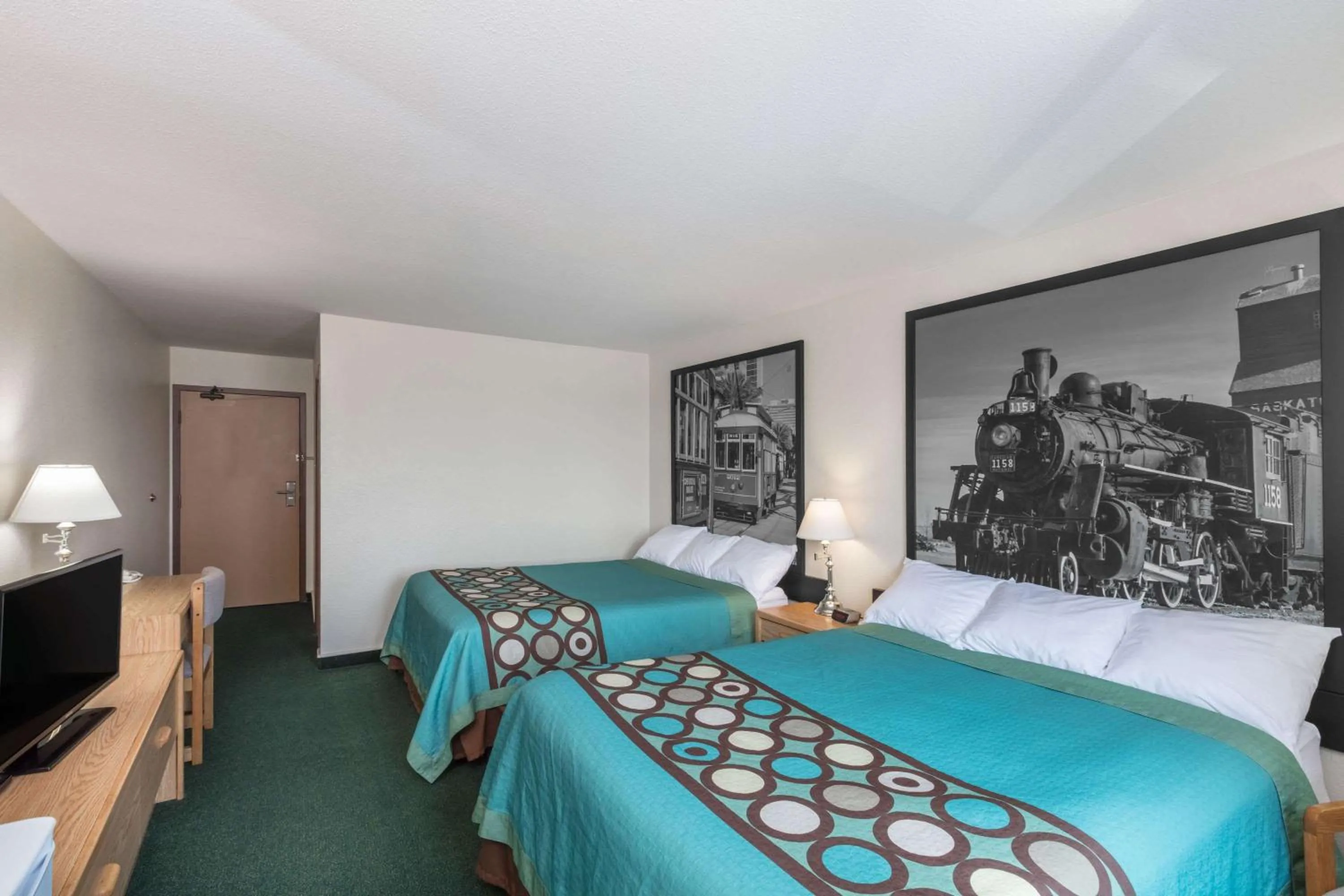 Queen Room with Two Queen Beds - Non-Smoking in Super 8 by Wyndham Moose Jaw SK