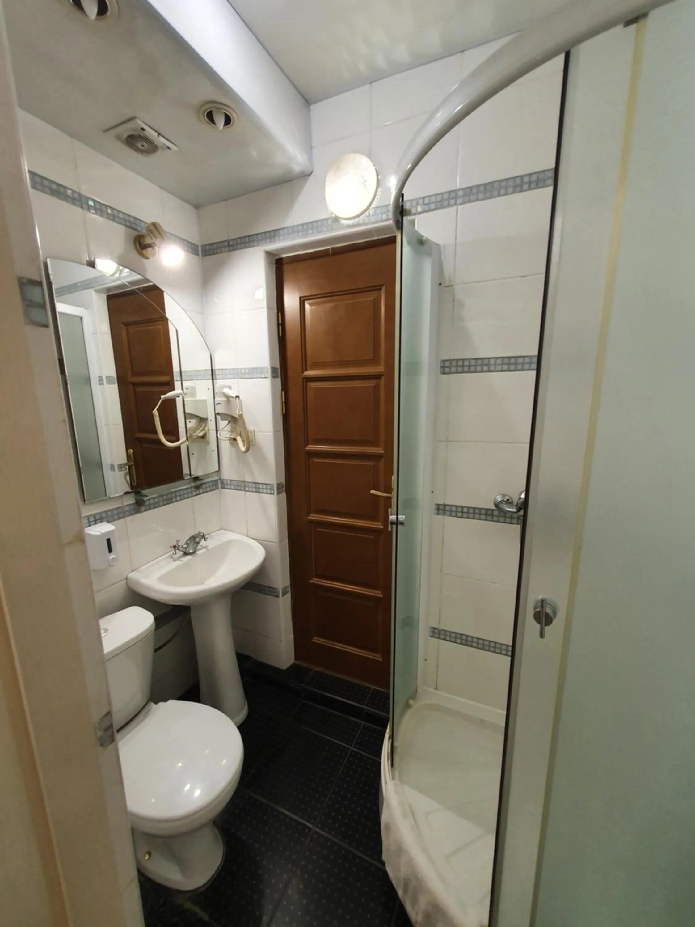 Small Double Room in Bella Donna Hotel