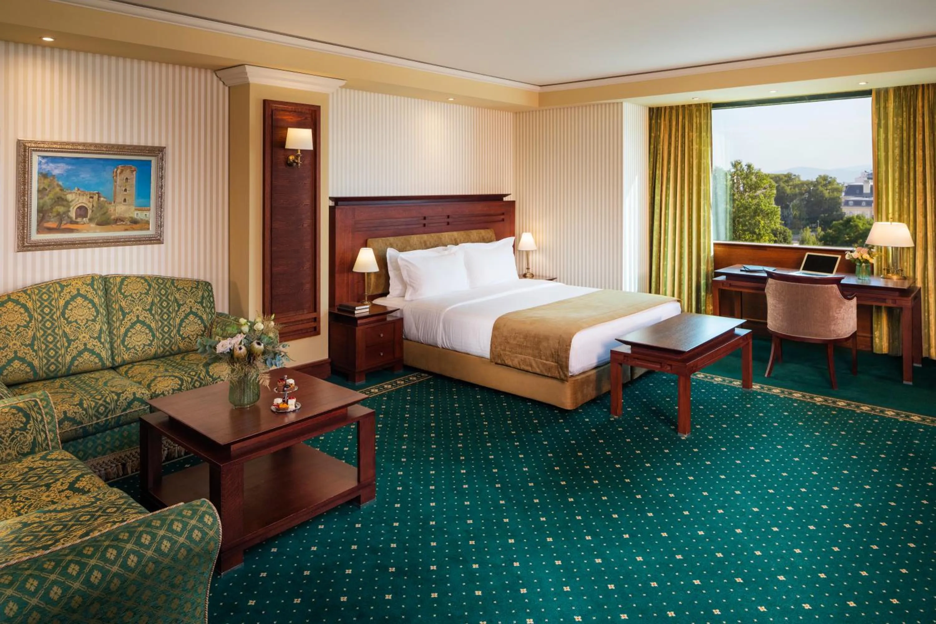 Executive Room with Views to the City or to the National Theater in Grand Hotel Sofia