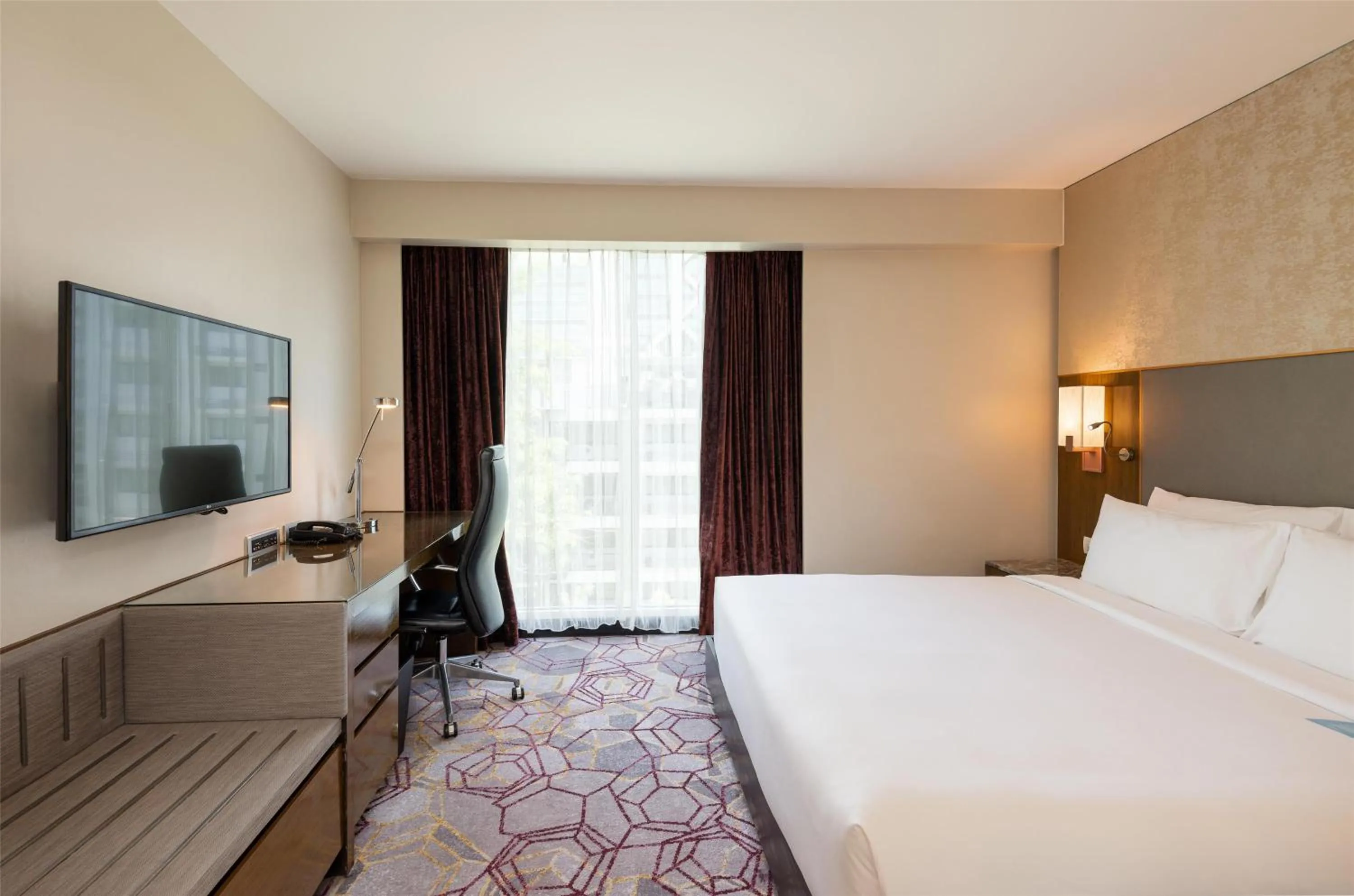 Junior Suite in Radisson Suites Bangkok Sukhumvit