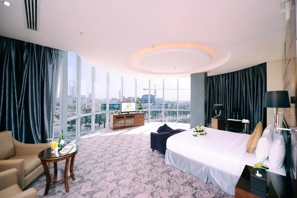 Suite with City View - single occupancy in Qaser Al Hamra by Warwick