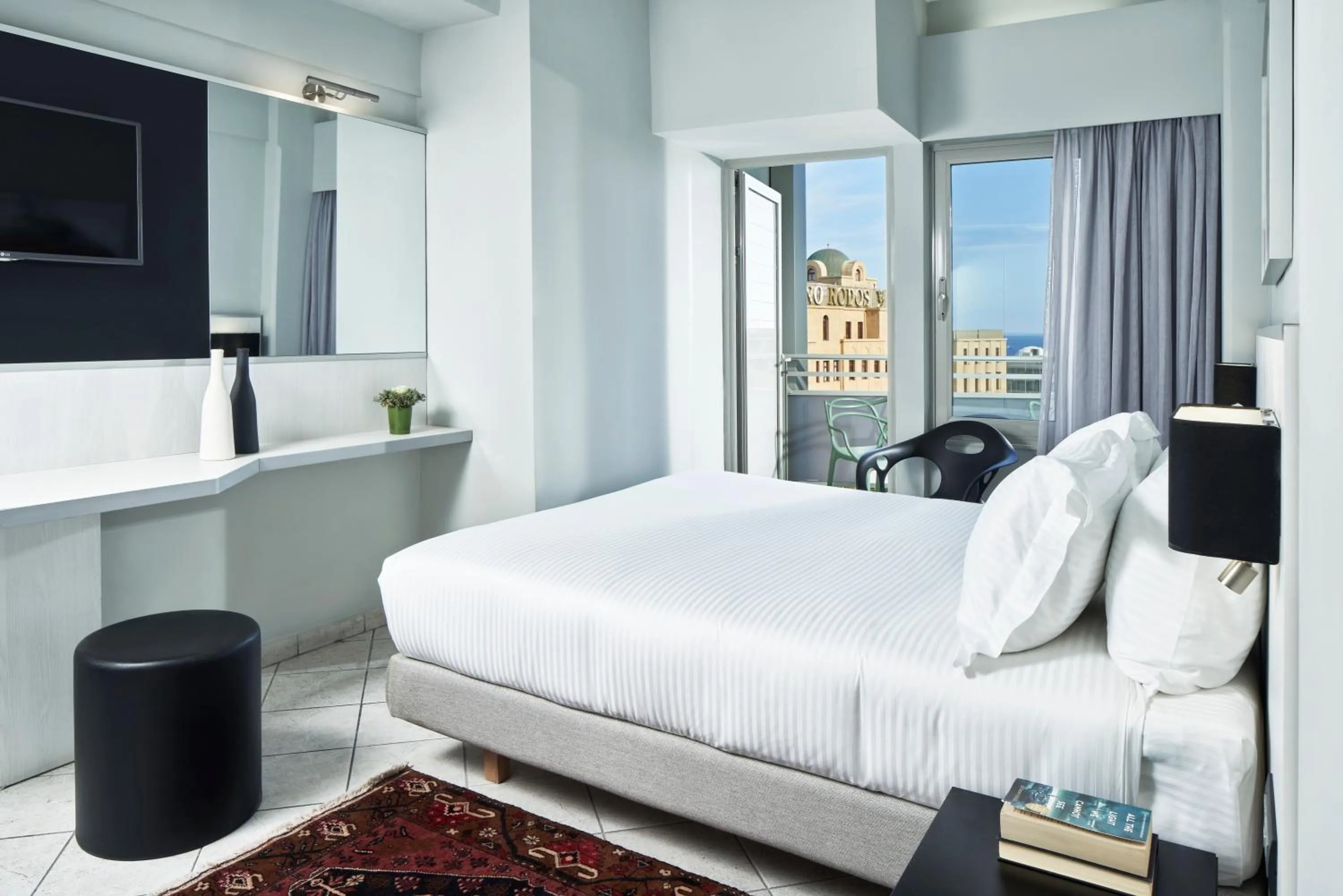  Classic Suite with Side Sea View in AQUAMARE CITY and BEACH