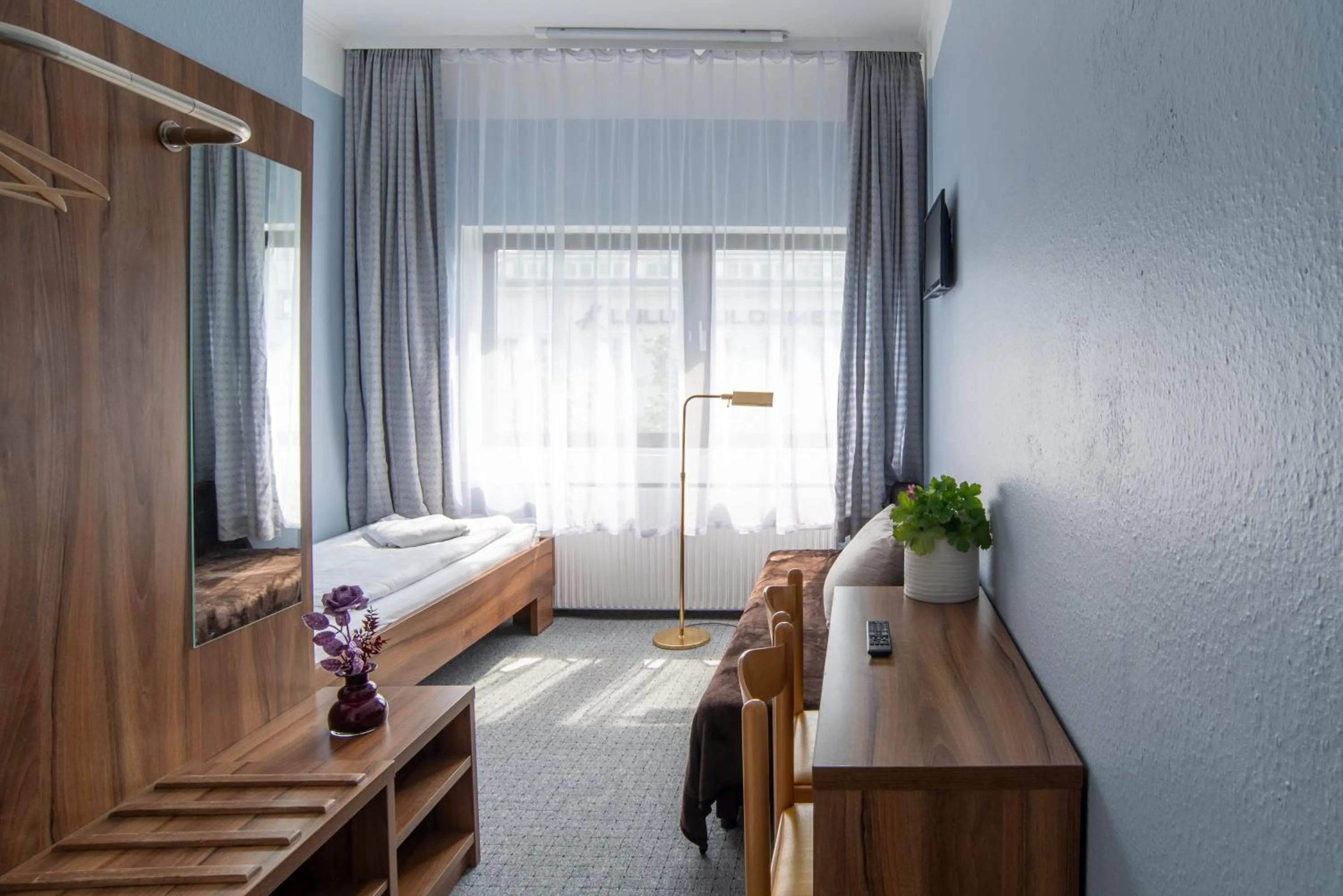 Single Room in Alper Hotel am Potsdamer Platz