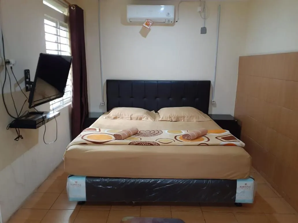 King Room in GIO Guesthouse Bogor