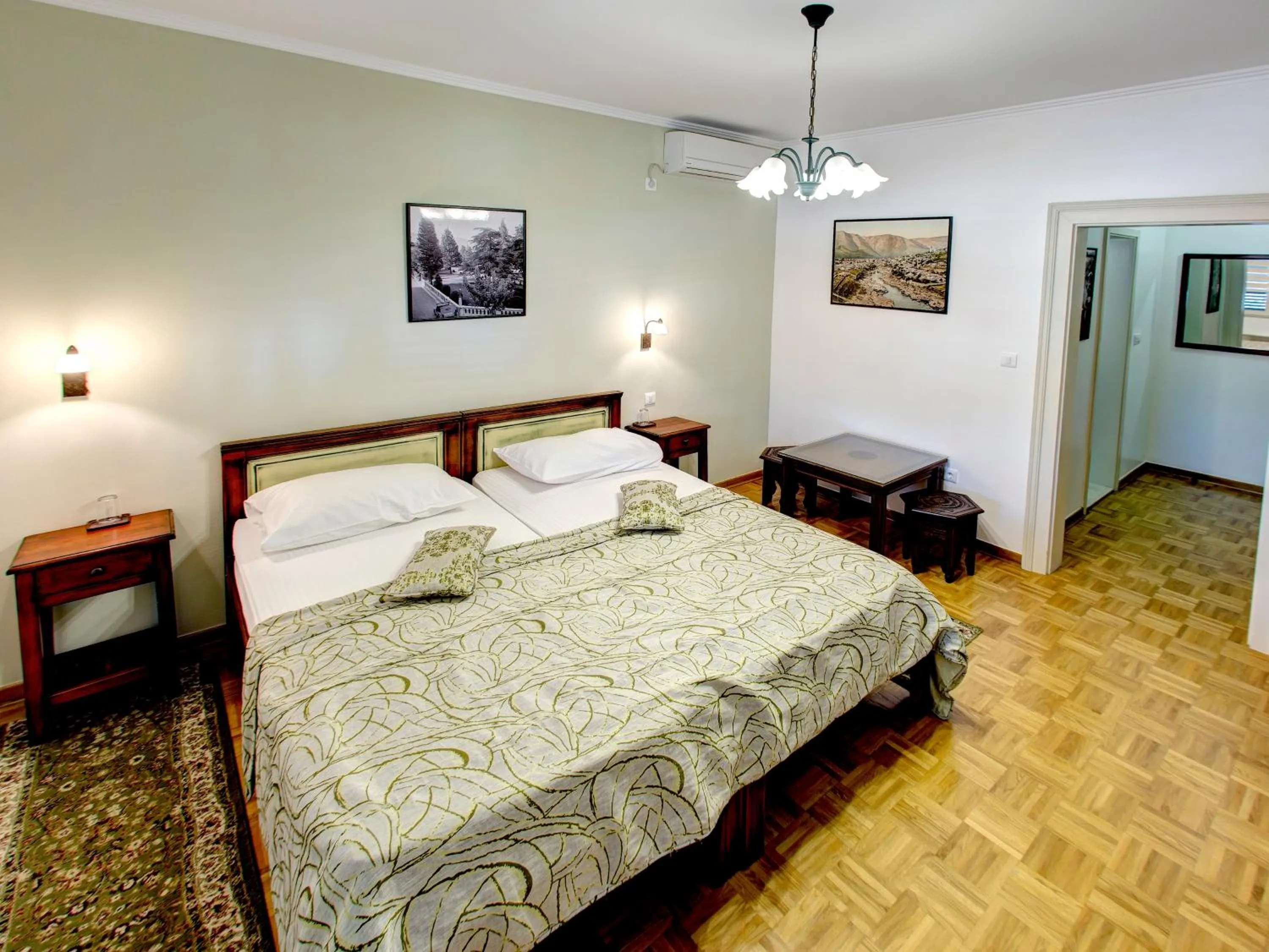 Twin Room in Villa Fortuna