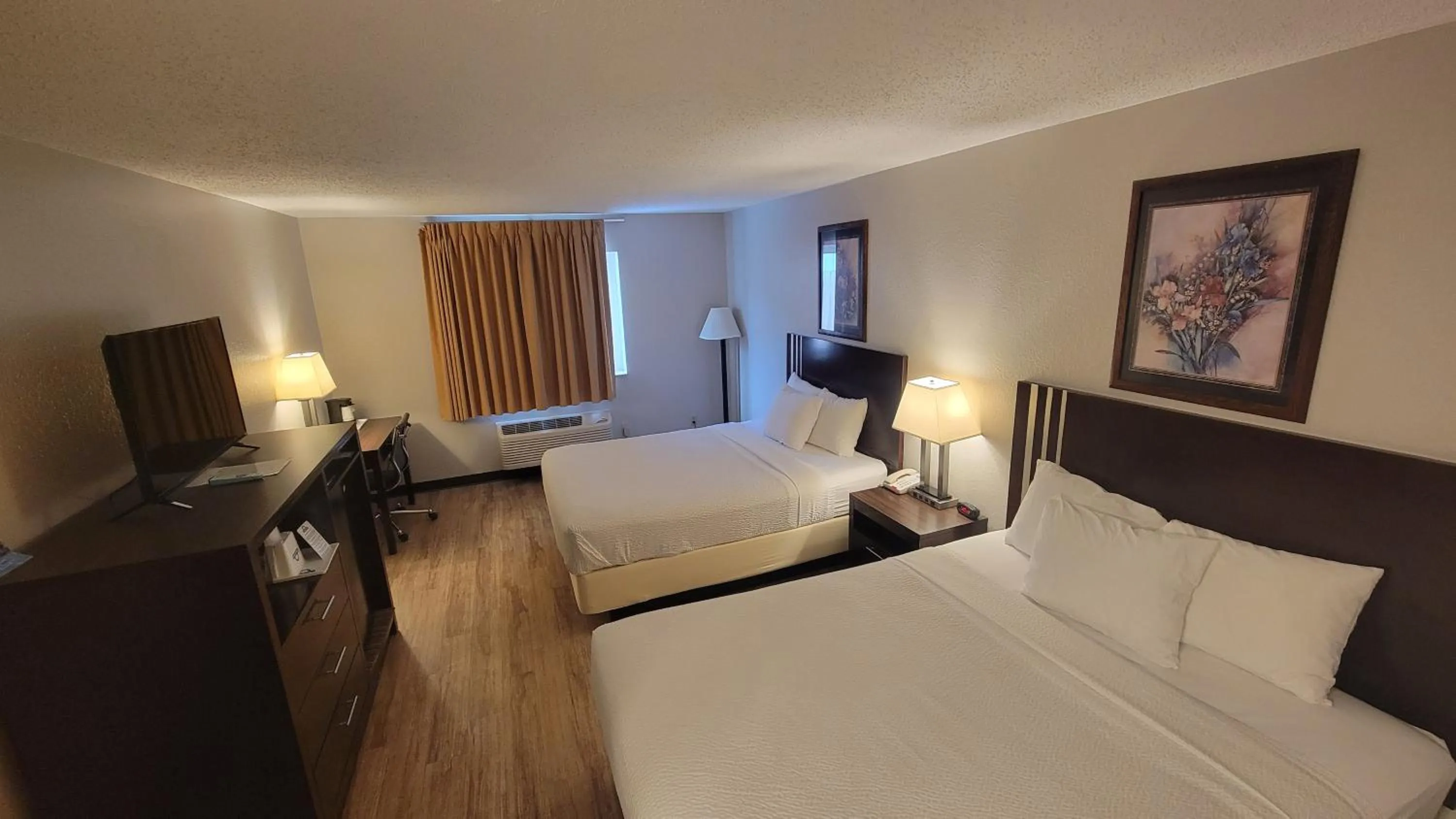 Queen Room with Two Queen Beds - Non-Smoking in Days Inn by Wyndham Sheridan