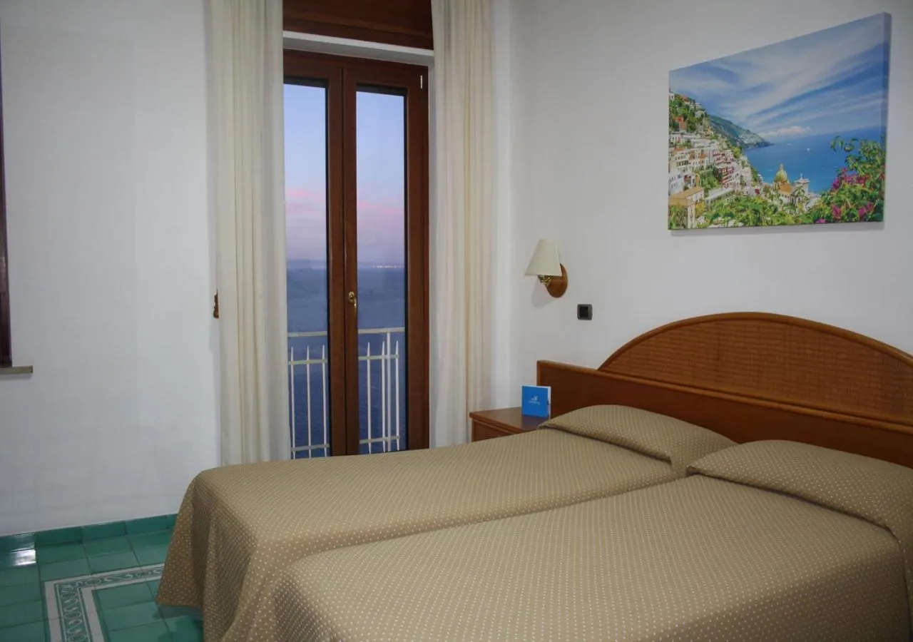 Standard Twin Room with Sea View in Hotel Sporting