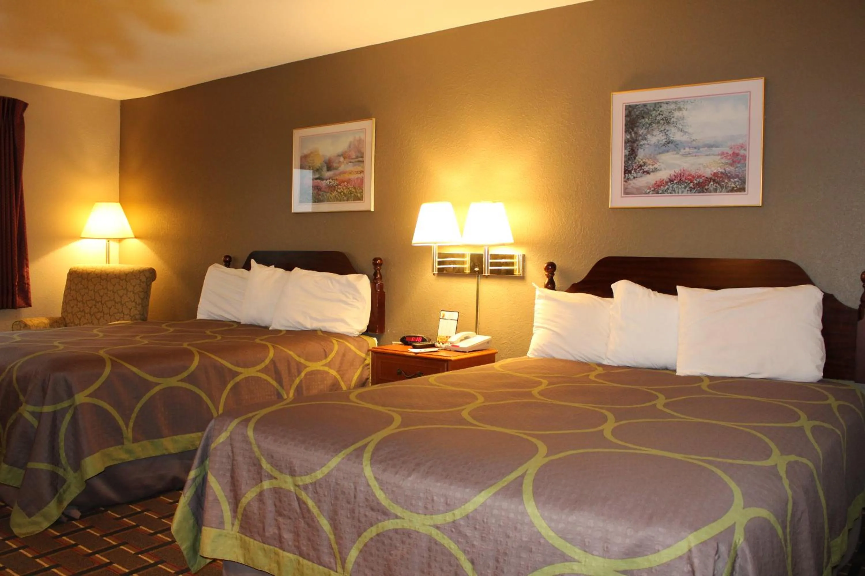 Queen Room with Two Queen Beds - Non-Smoking in Super 8 by Wyndham Valparaiso