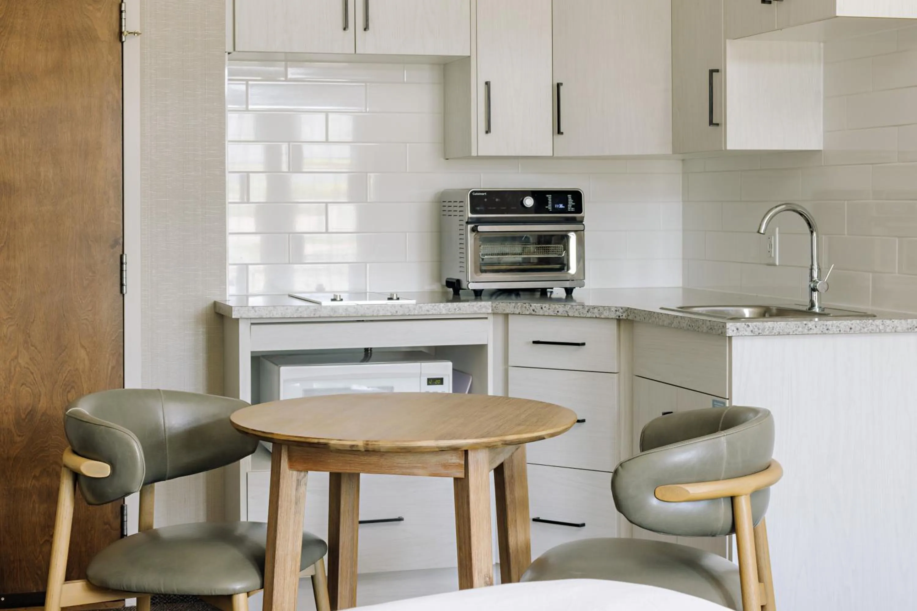 King Studio - Non-Smoking in Balcomo, a Ramada by Wyndham