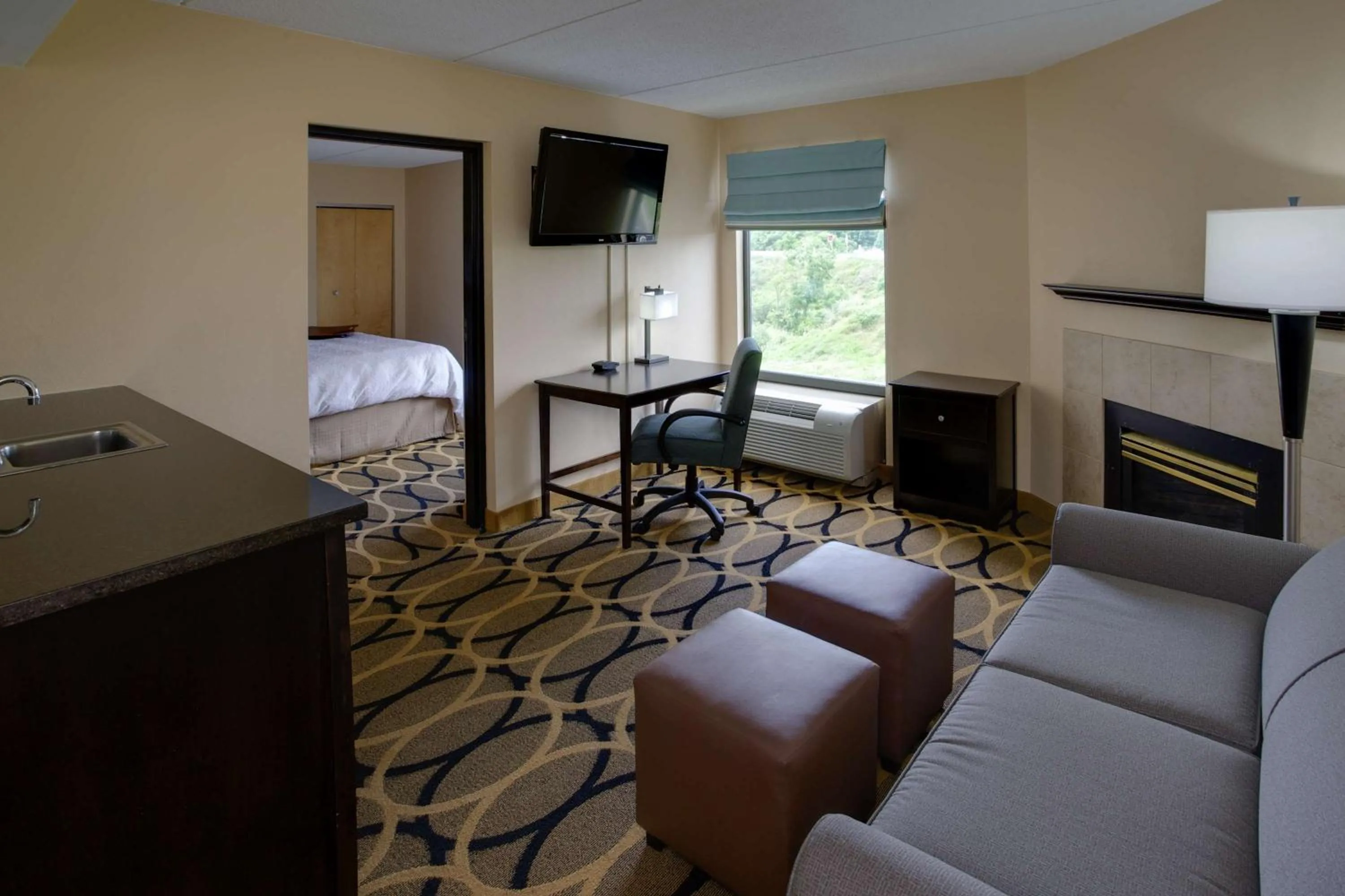 One-Bedroom King Suite with Fireplace - Non-Smoking  in Hampton Inn Harrisburg/Grantville/Hershey