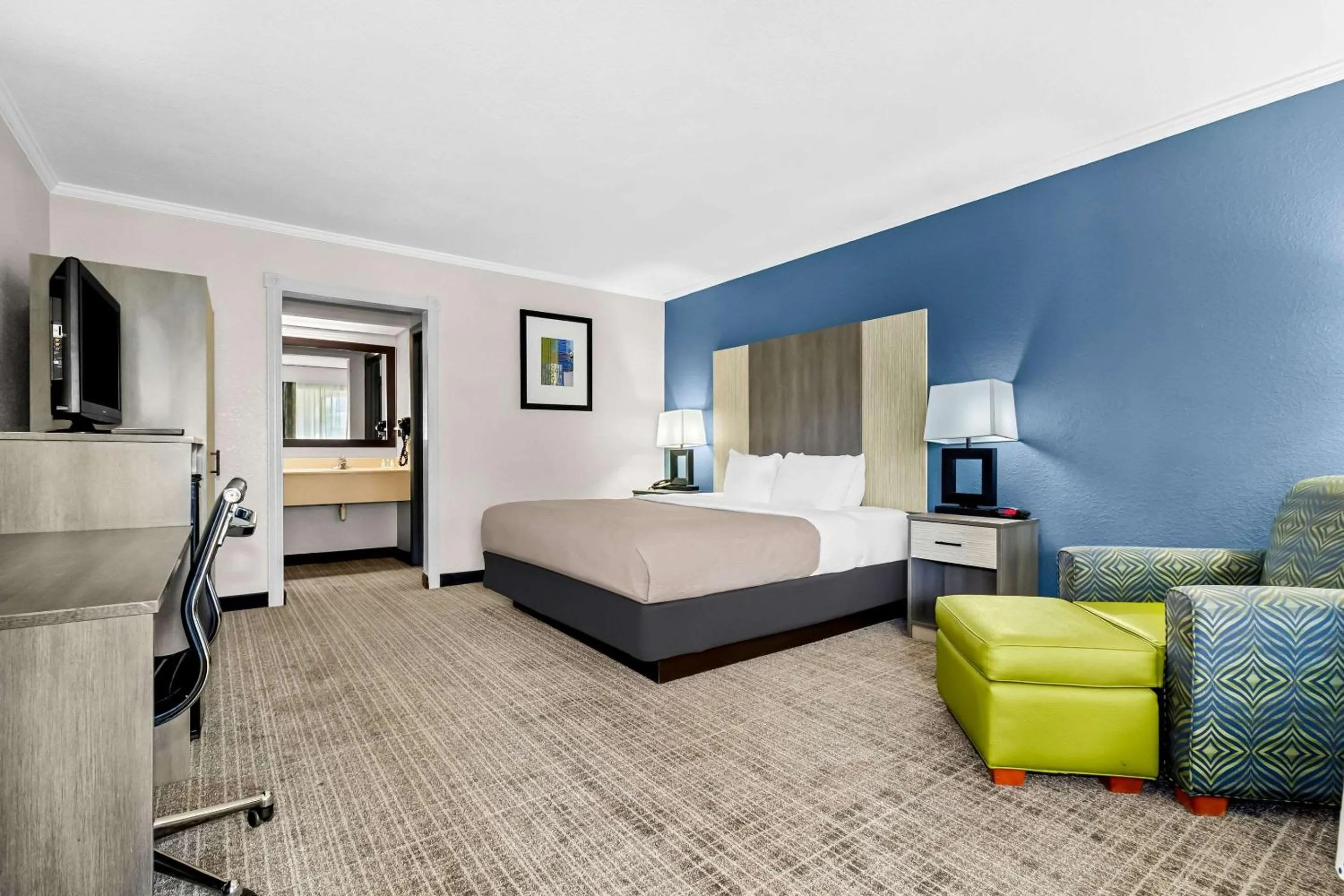 King Room in Quality Inn & Suites Florence Civic Center