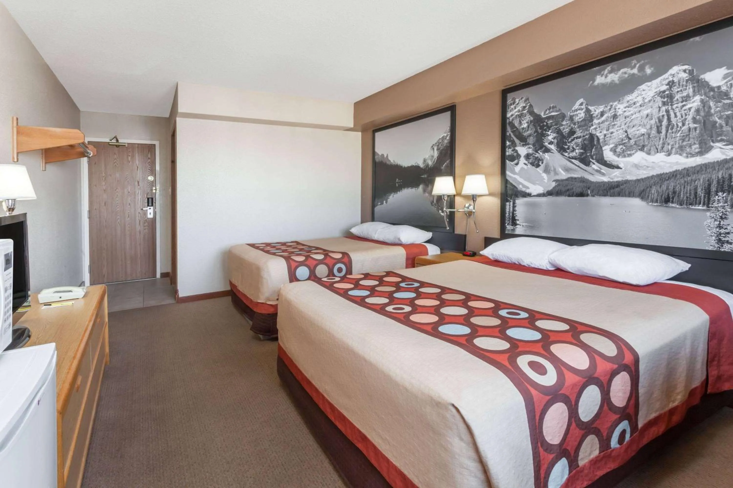 Queen Room with Two Queen Beds - Non-Smoking in Super 8 by Wyndham Medicine Hat AB