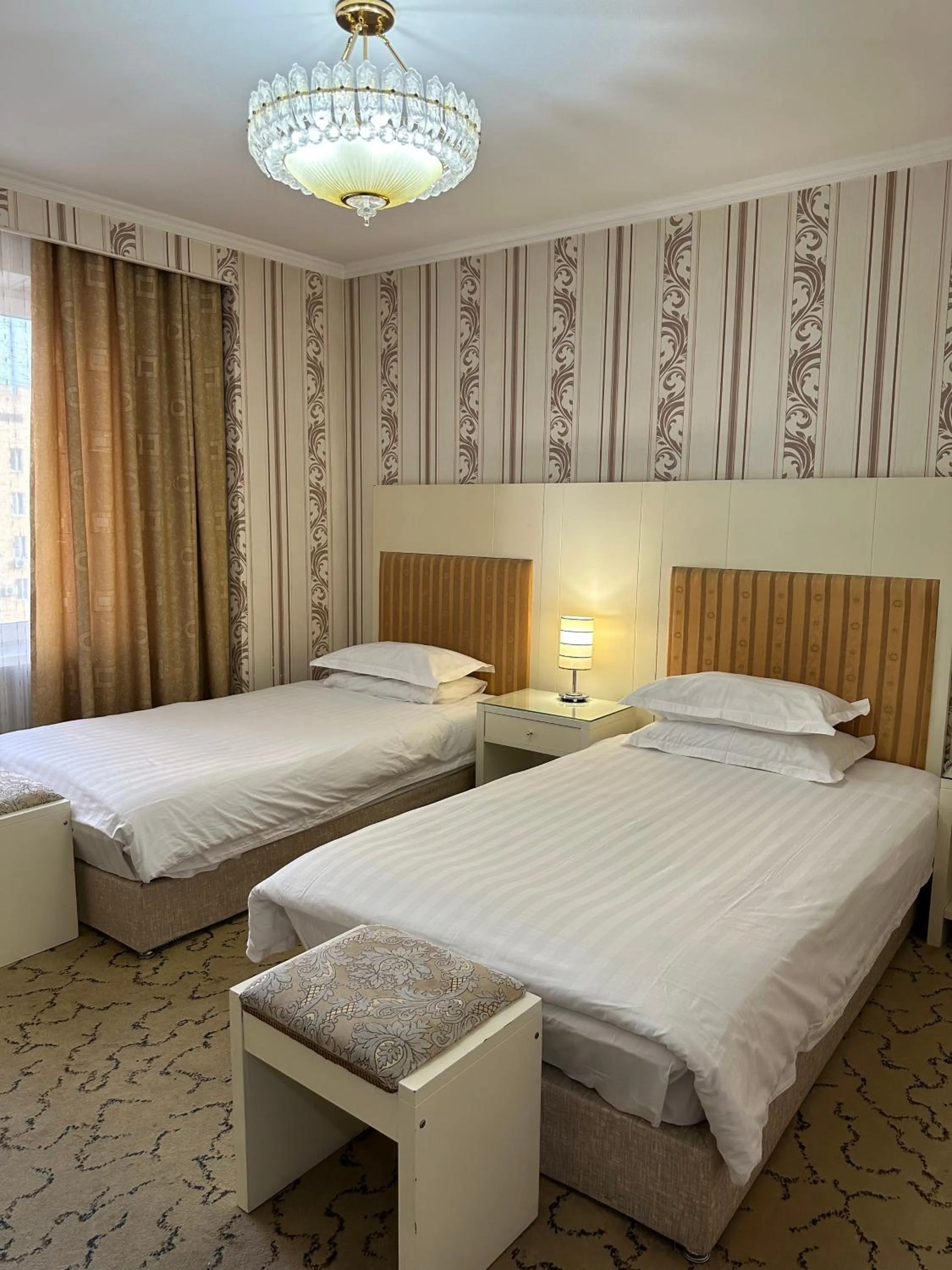 Standard Twin Room in G Empire