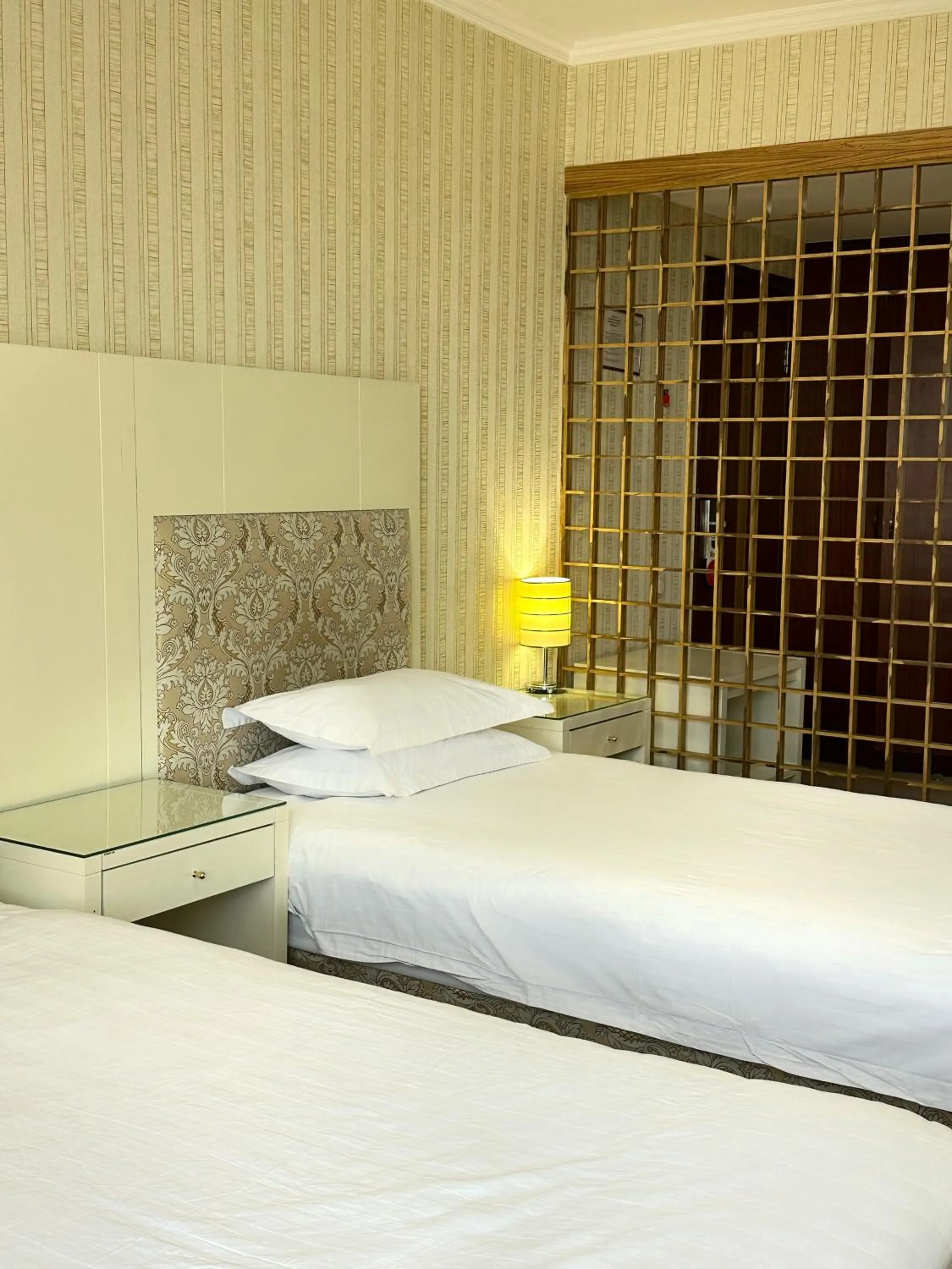 Business Twin Room in G Empire