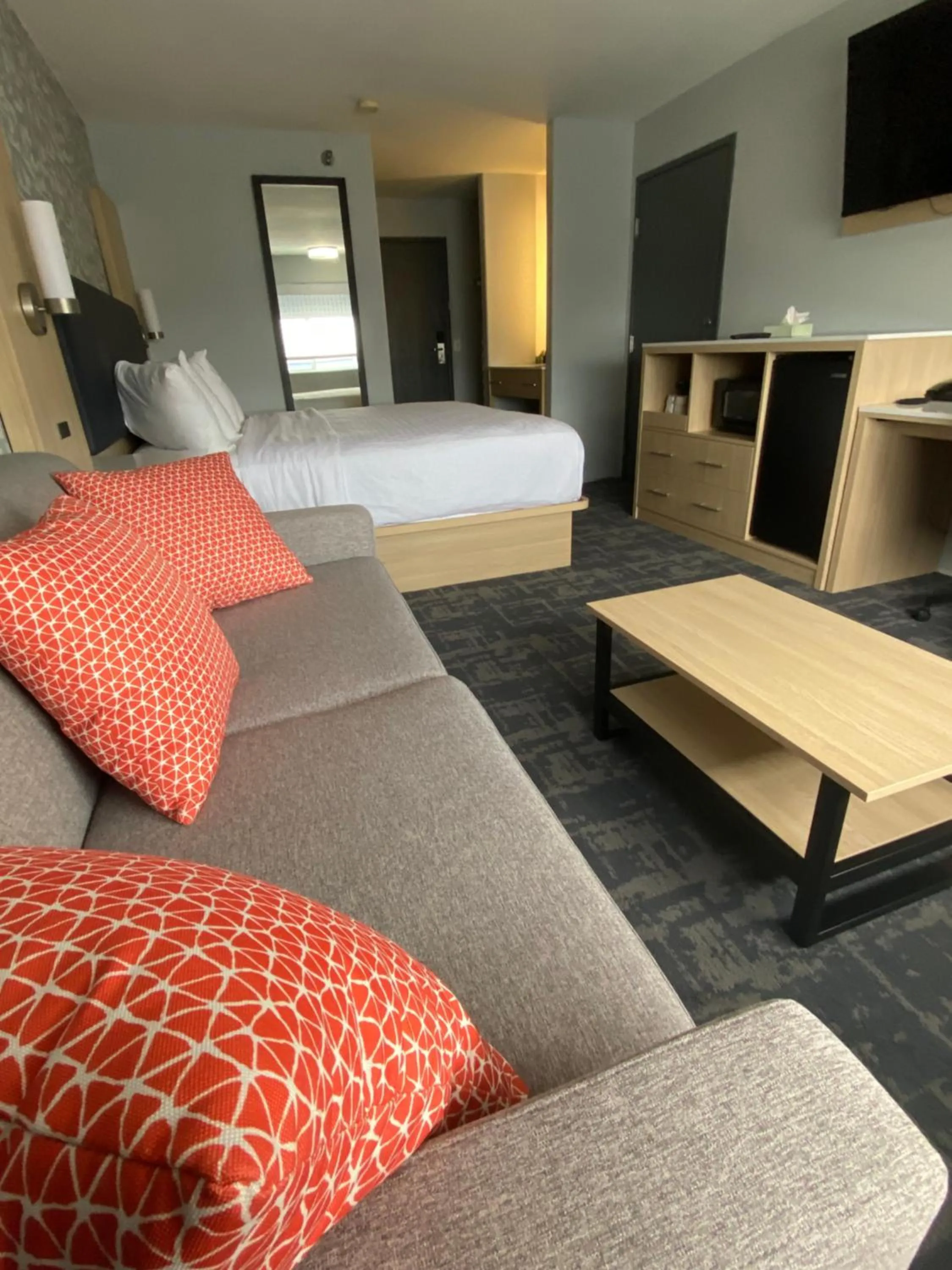 Deluxe King with Sofa Bed in Stay Wise Inns of Montrose