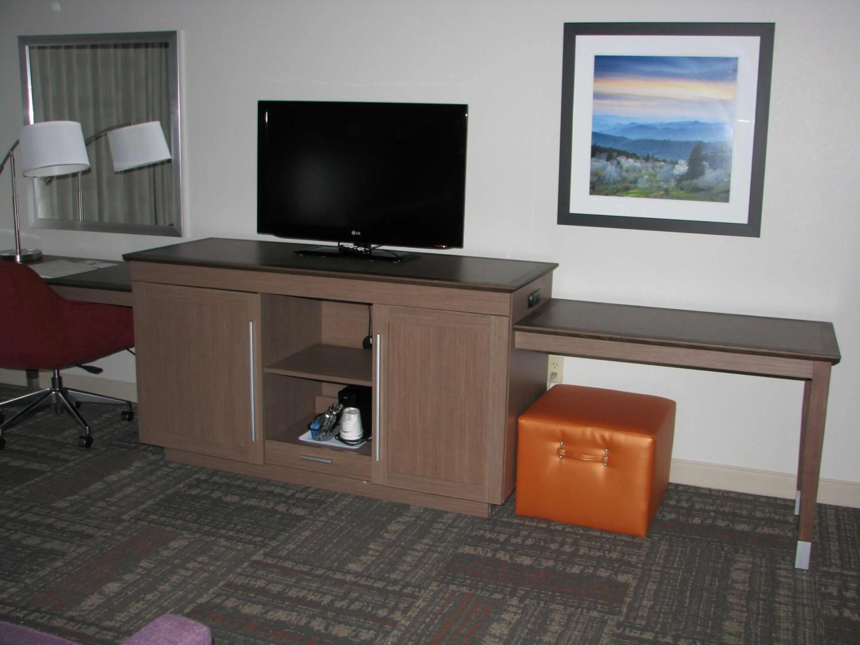 One-Bedroom King Suite with Whirlpool - single occupancy - Non-Smoking  in Hampton Inn Sevierville