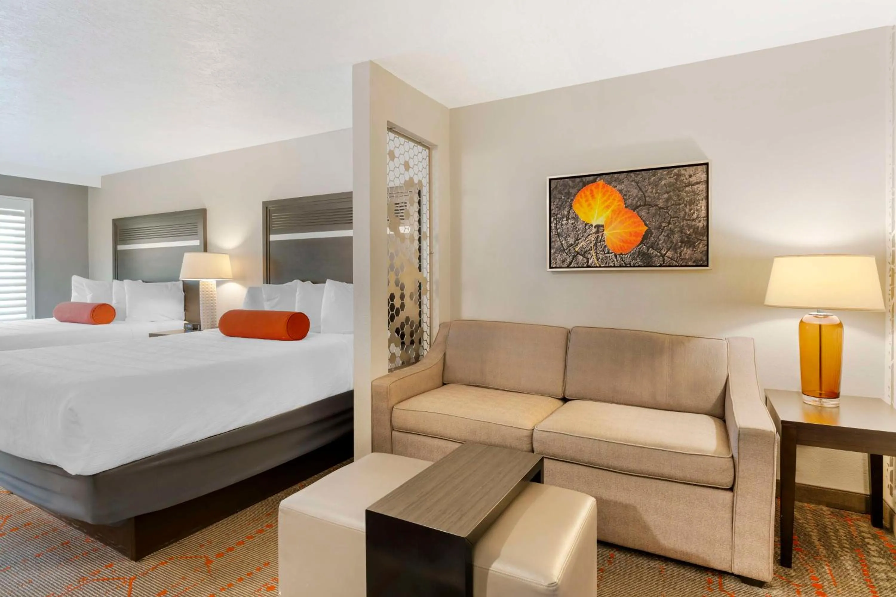 Queen Suite with Two Queen Beds and Roll-In Shower - Disability Access in Best Western Corvallis