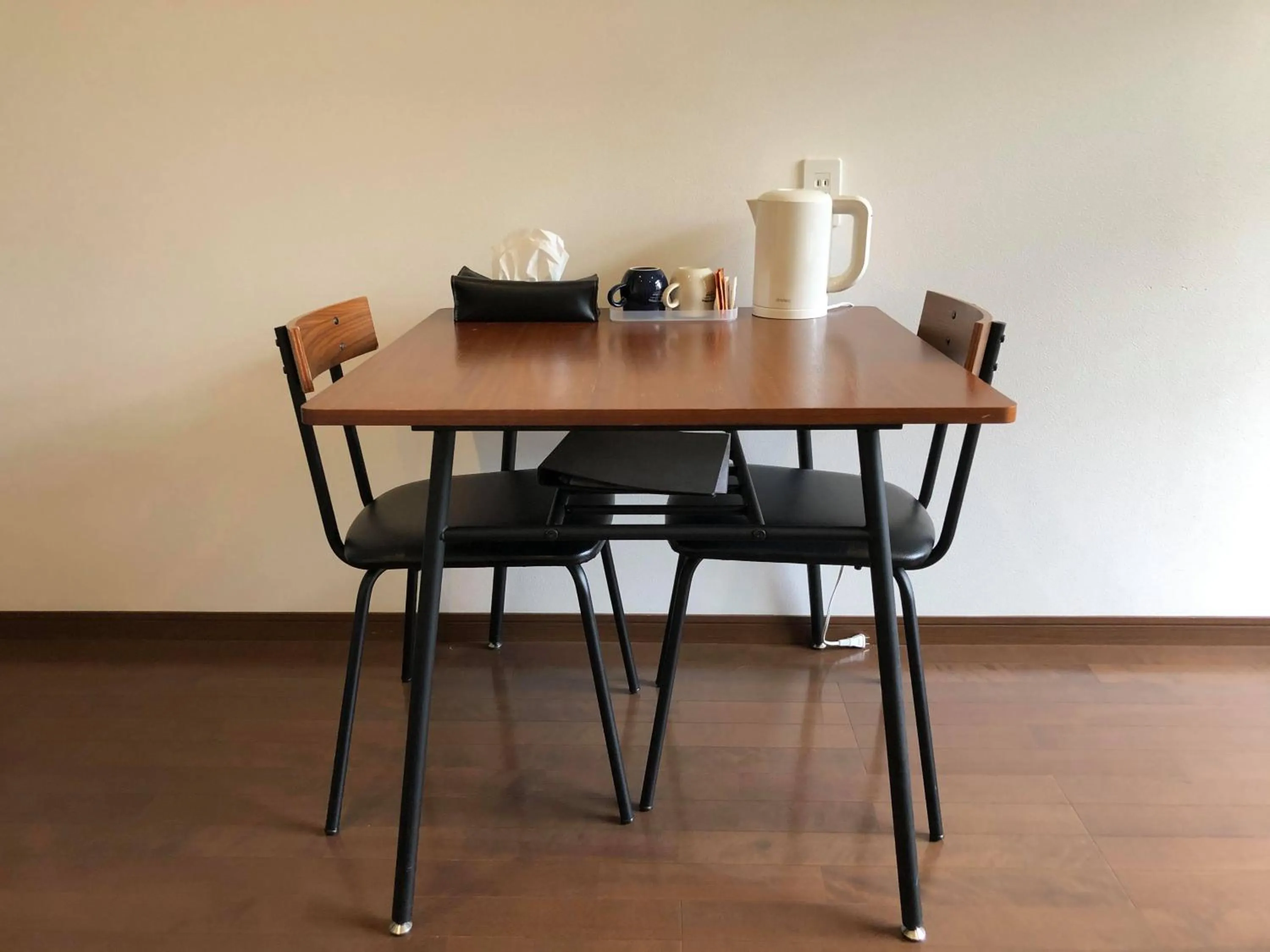 Standard Twin Room with Sea View - single occupancy in The Little Garden