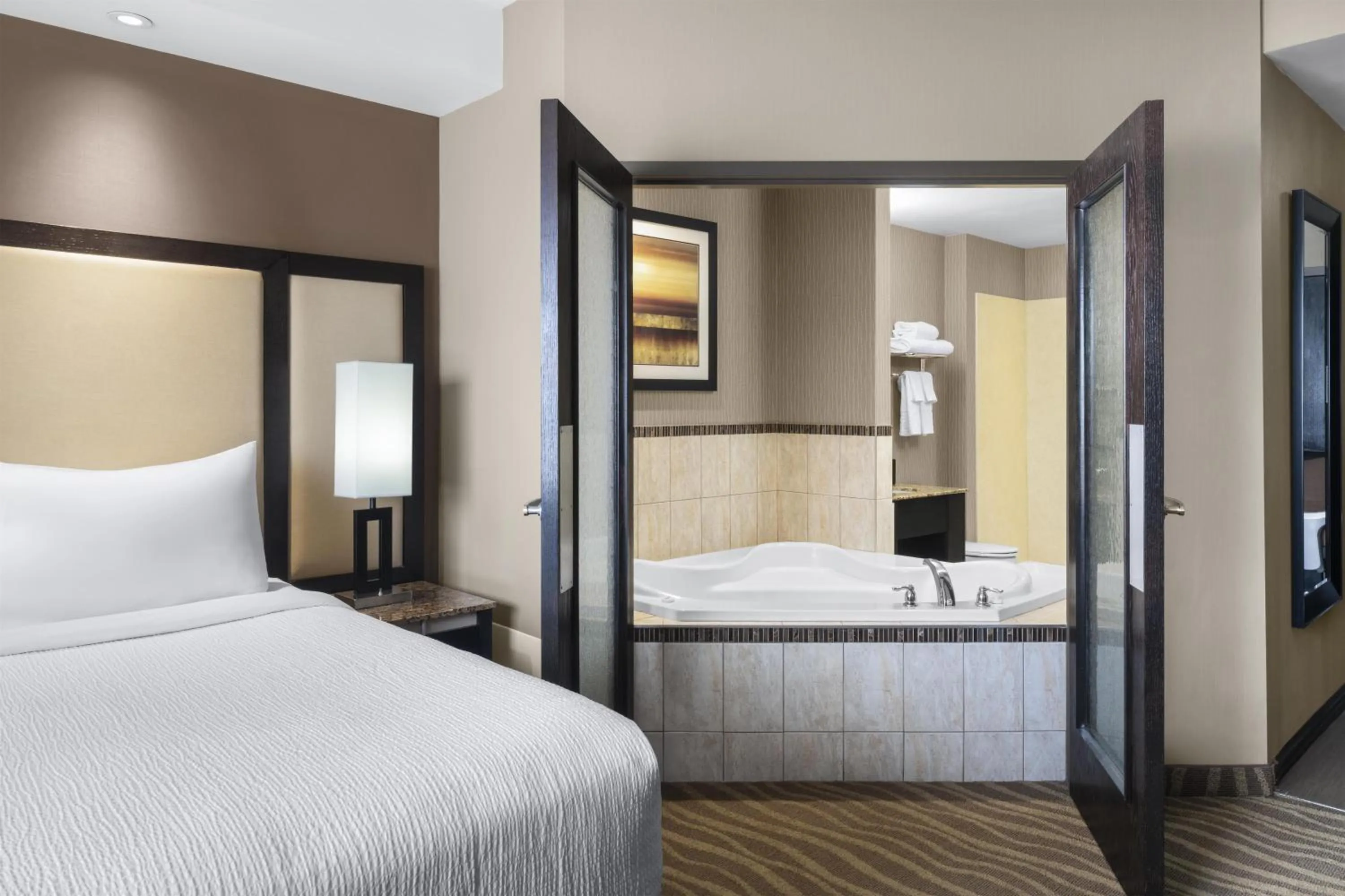 King Suite with Spa Bath in Best Western Premier Freeport Inn Calgary Airport