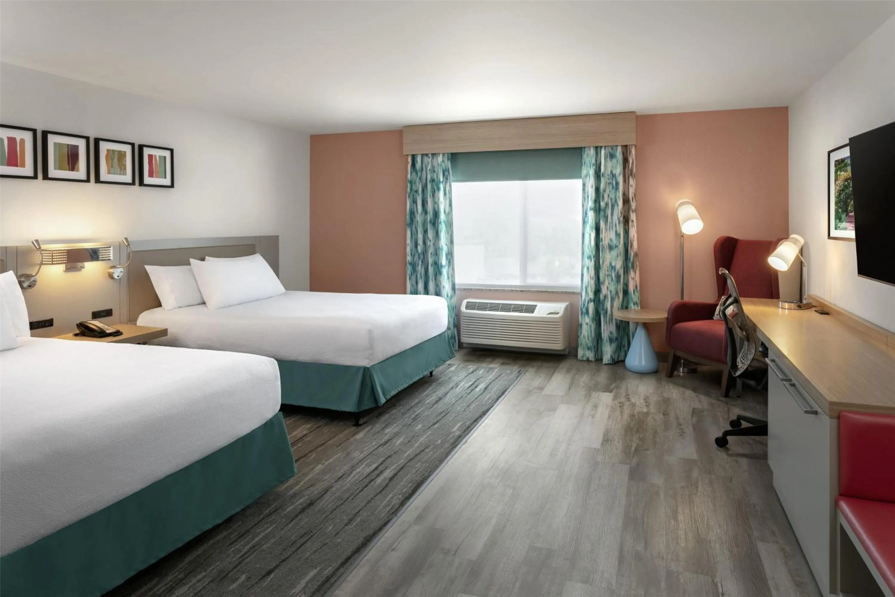 Queen Room with Two Queen Beds - Mobility and Hearing Access in Hilton Garden Inn Eugene/Springfield