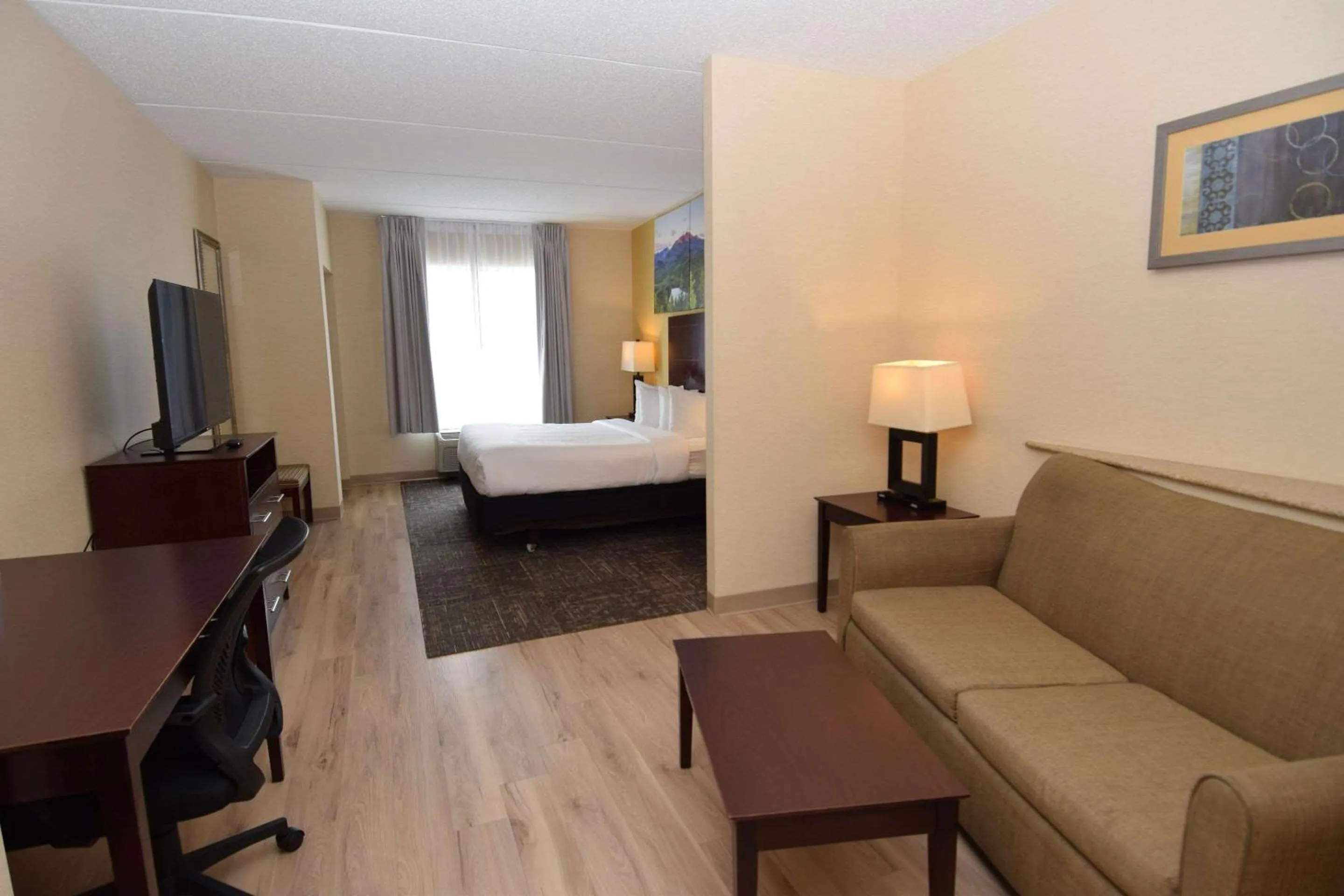 King Suite - Non-Smoking in Cicero Grand - Syracuse North