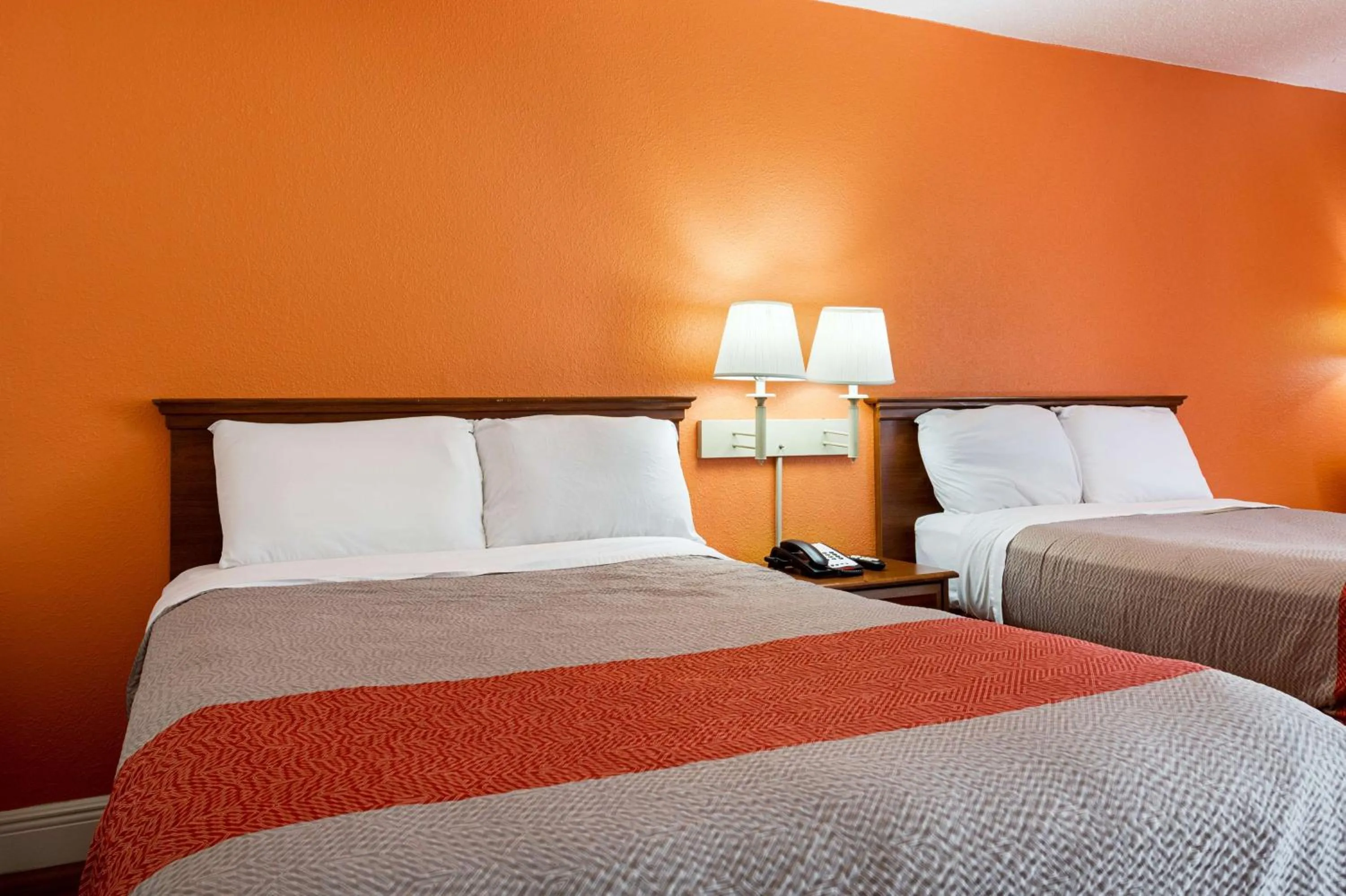 Quadruple Room - Smoking in Motel 6-Natchitoches, LA