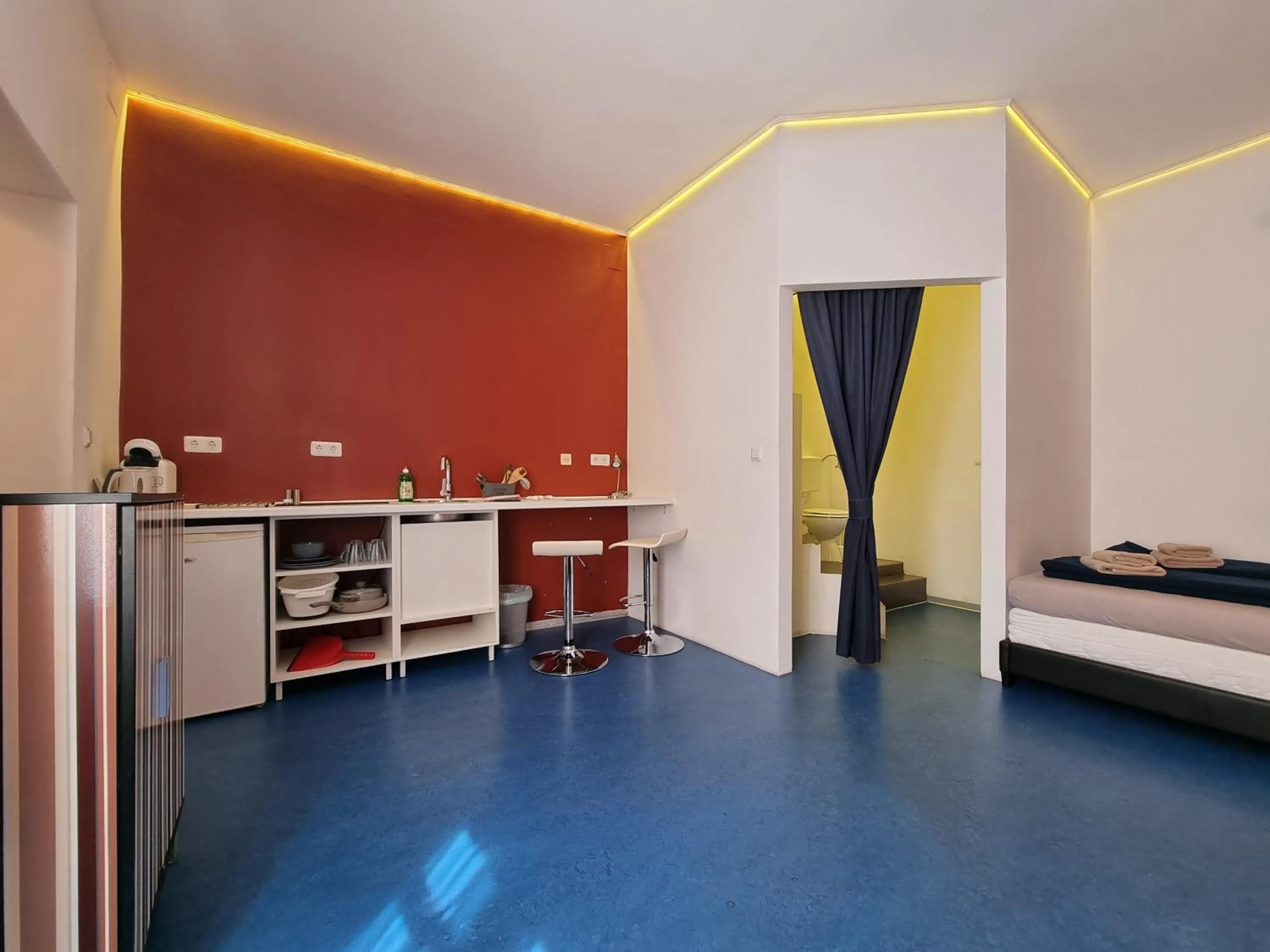 Studio Apartment in Alina's