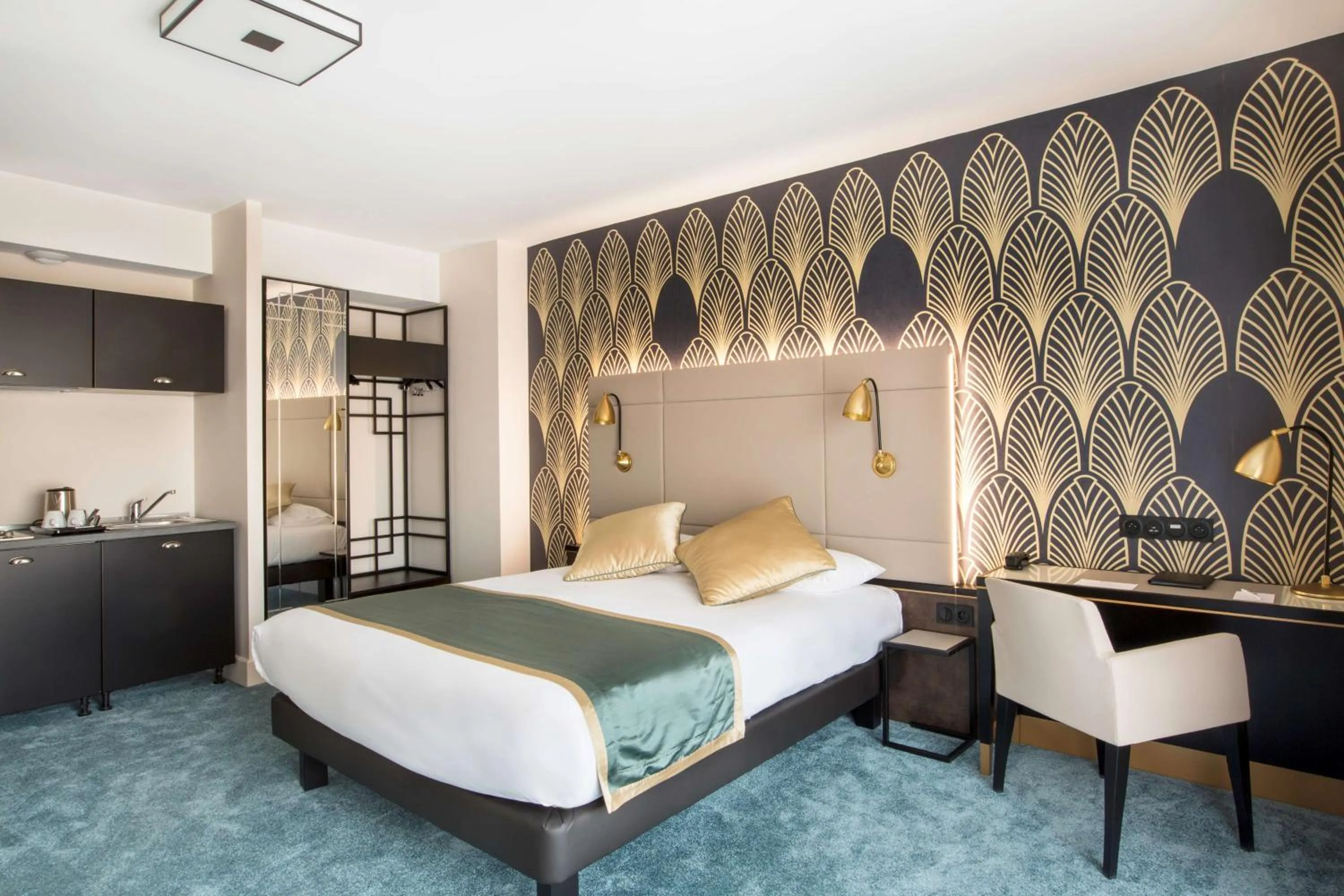 Family Room in Best Western Hôtel Journel Saint-Laurent-du-Var Aéroport