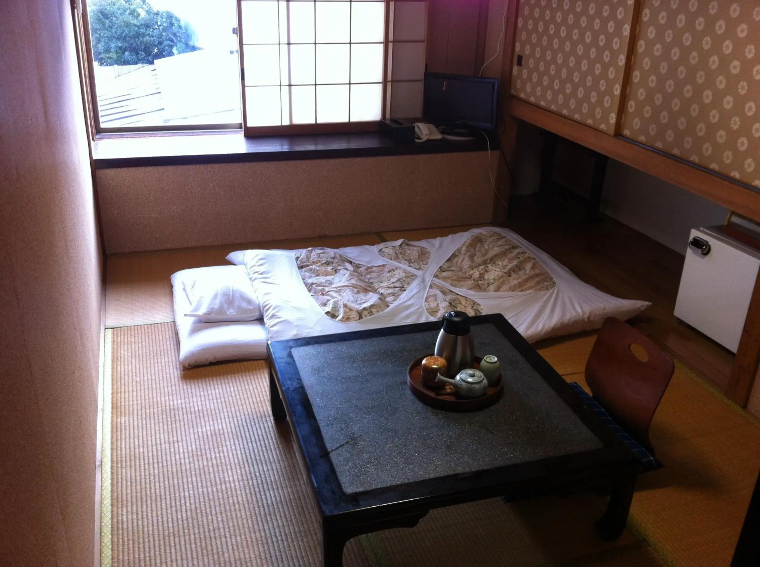 Budget Twin Room - single occupancy in Kamesei Ryokan