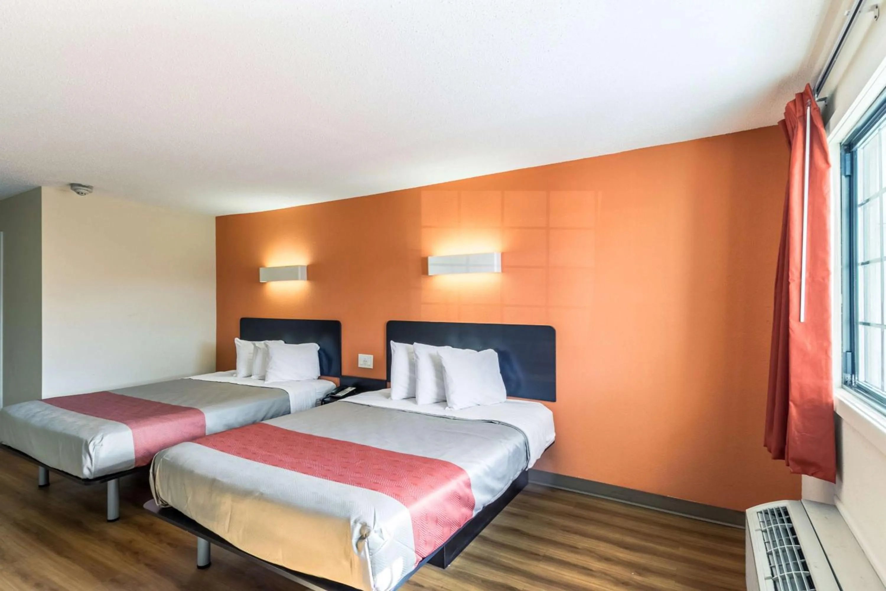 Queen Room with Two Queen Beds - Non-Smoking in Motel 6 New Brunswick