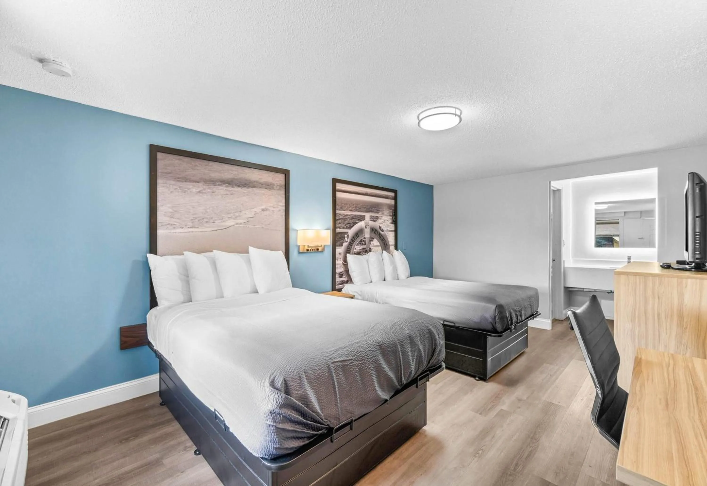 Deluxe Double Room with Two Double Beds - Non-Smoking in Super 8 by Wyndham Lantana West Palm Beach