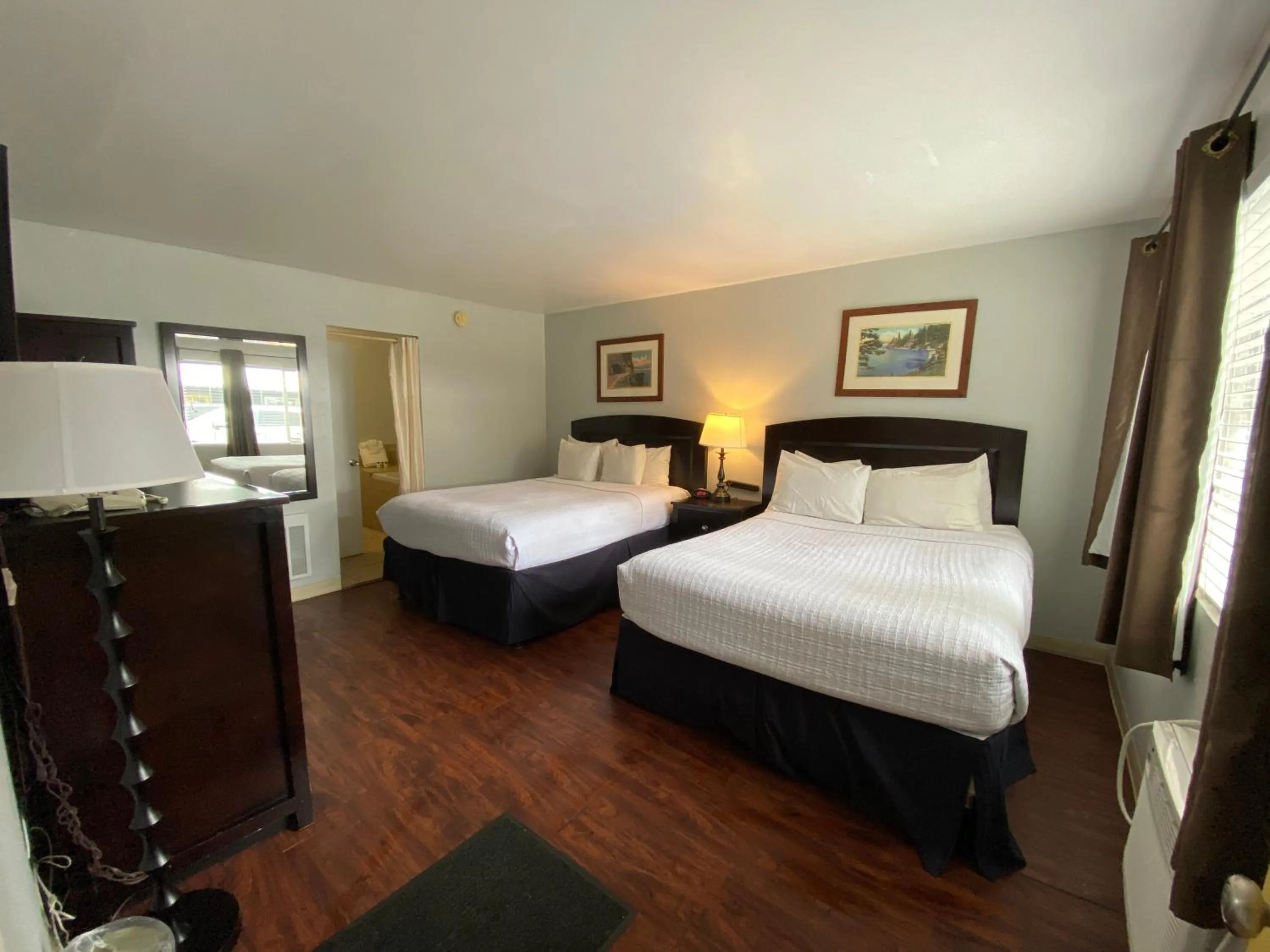 Two Queen Room with Spa Bath in Heavenly Inn Lake Tahoe