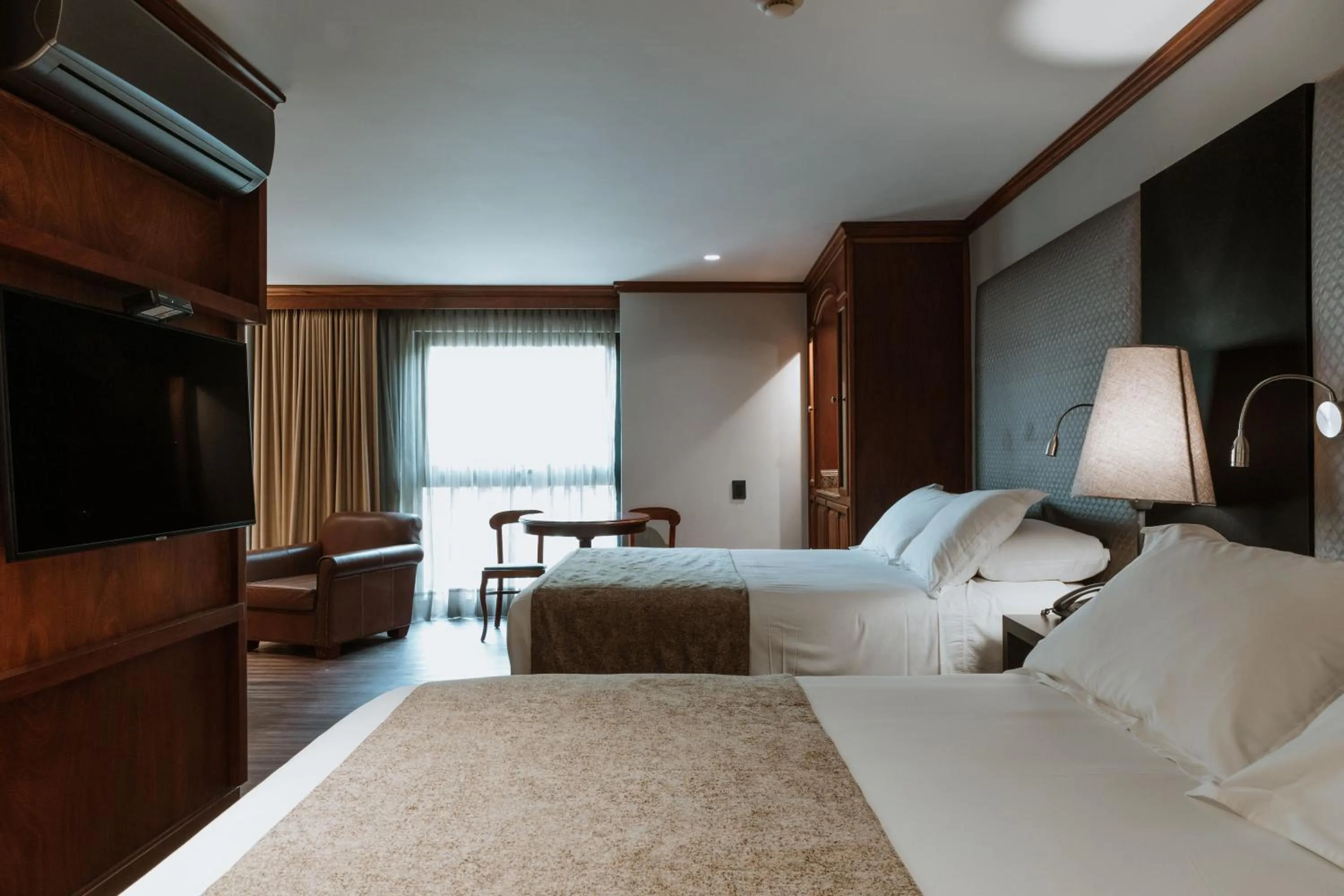 Deluxe Twin Room in Hotel Park10