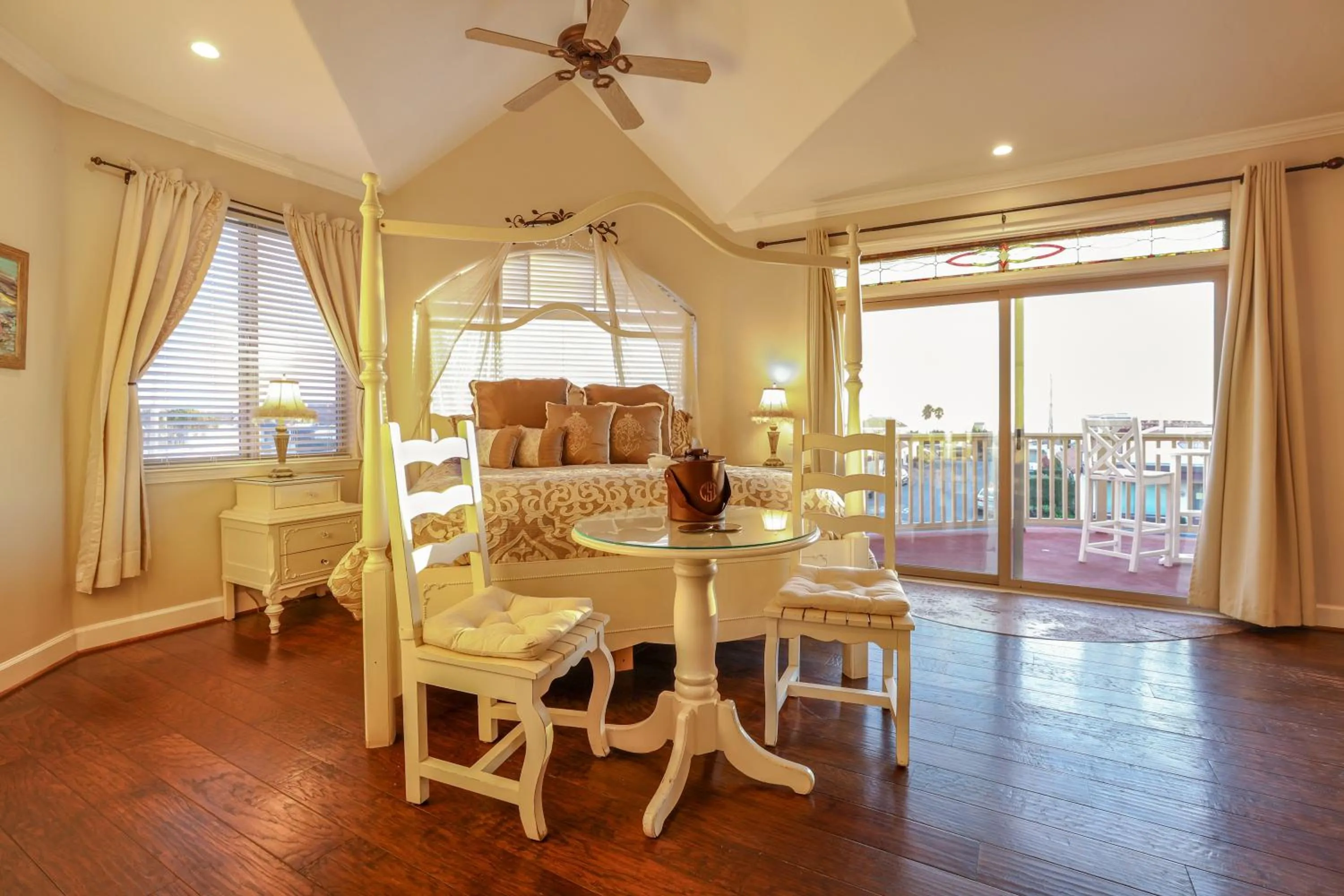 Presidential Suite in Cayucos Sunset Inn