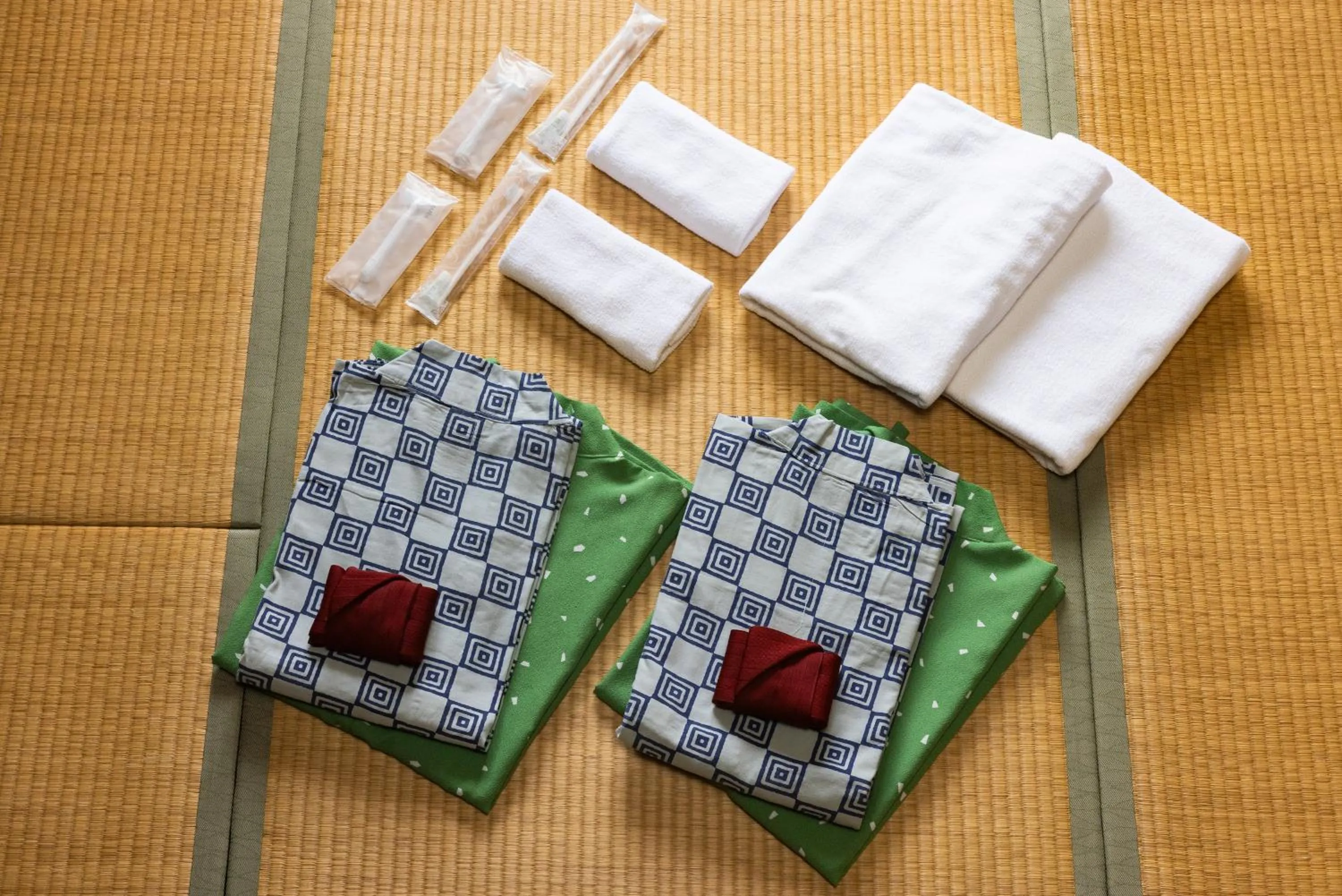 Twin Bed Room (8 Tatami) with Bathroom - single occupancy - MAX 2 people in Kyotoya