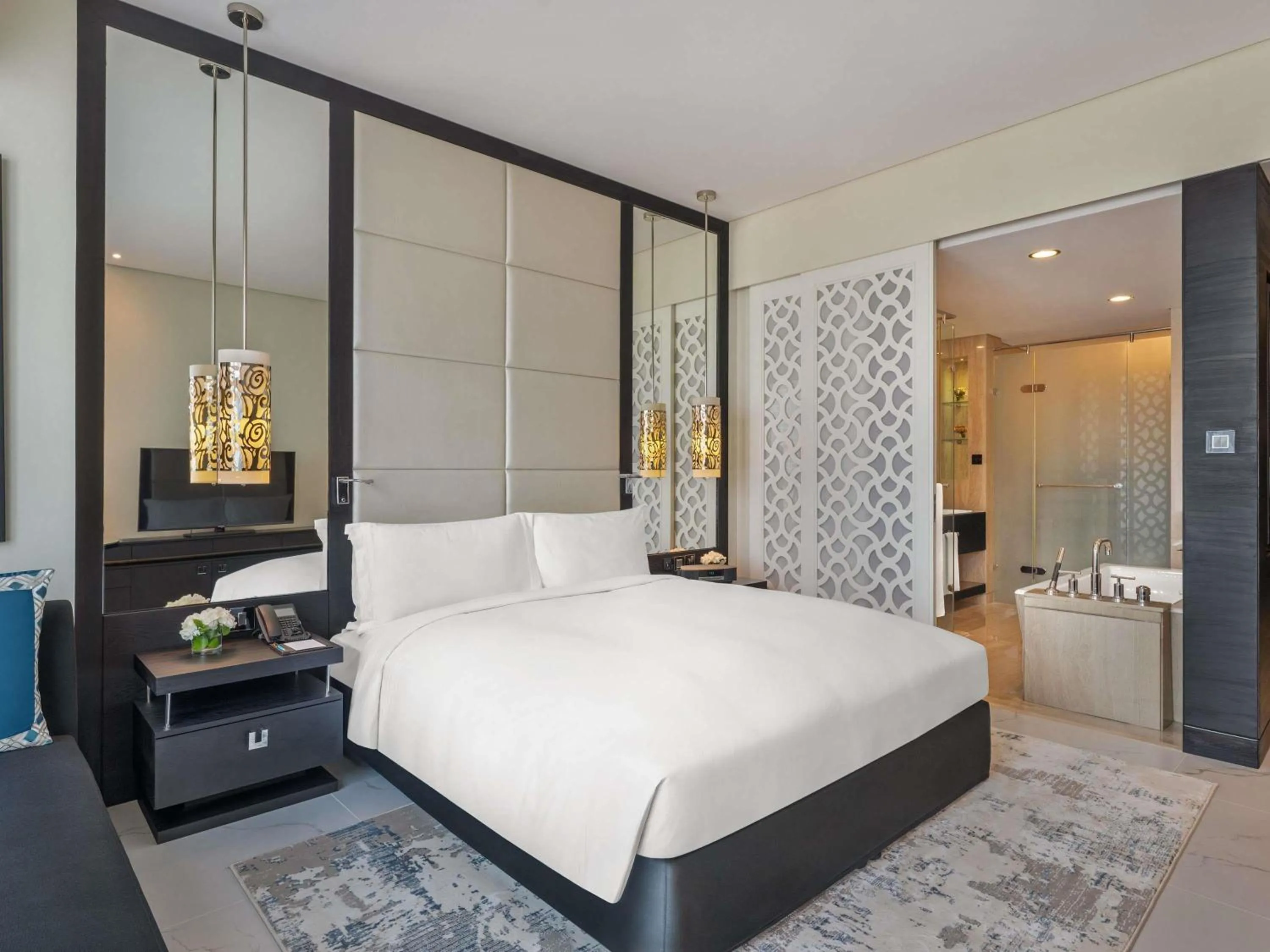 Superior King Room with City View in Sofitel Abu Dhabi Corniche