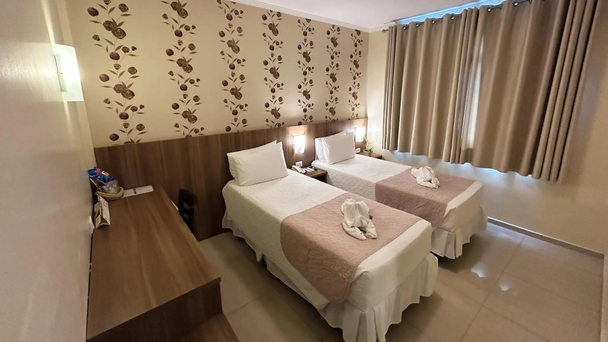 Twin Room in Pietro Angelo Hotel