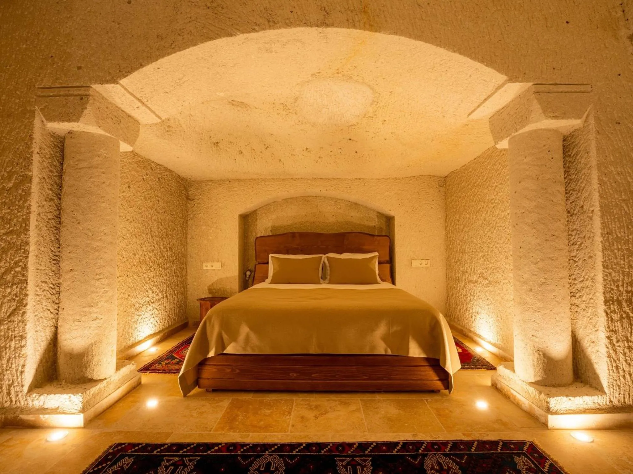 Luxury Quadruple Room in Tulip Cave Suites
