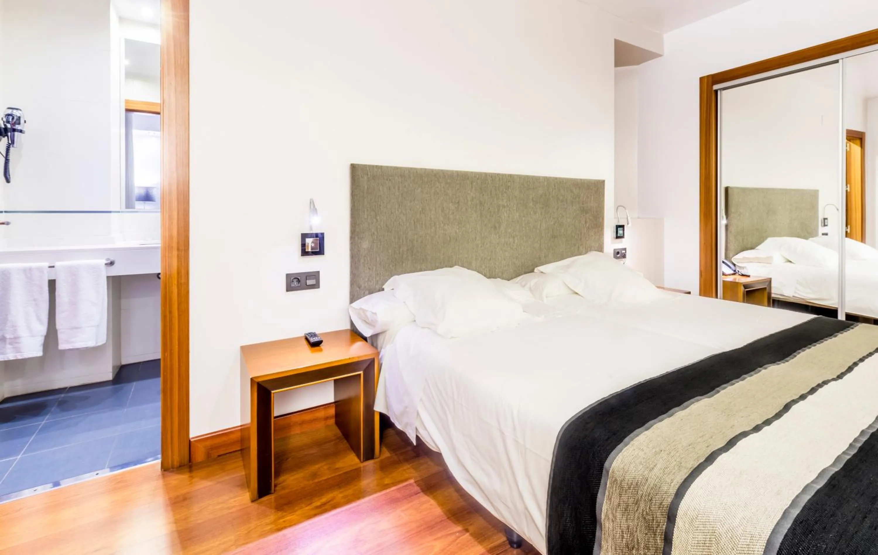 Twin Room - single occupancy in Monjas del Carmen Hotel