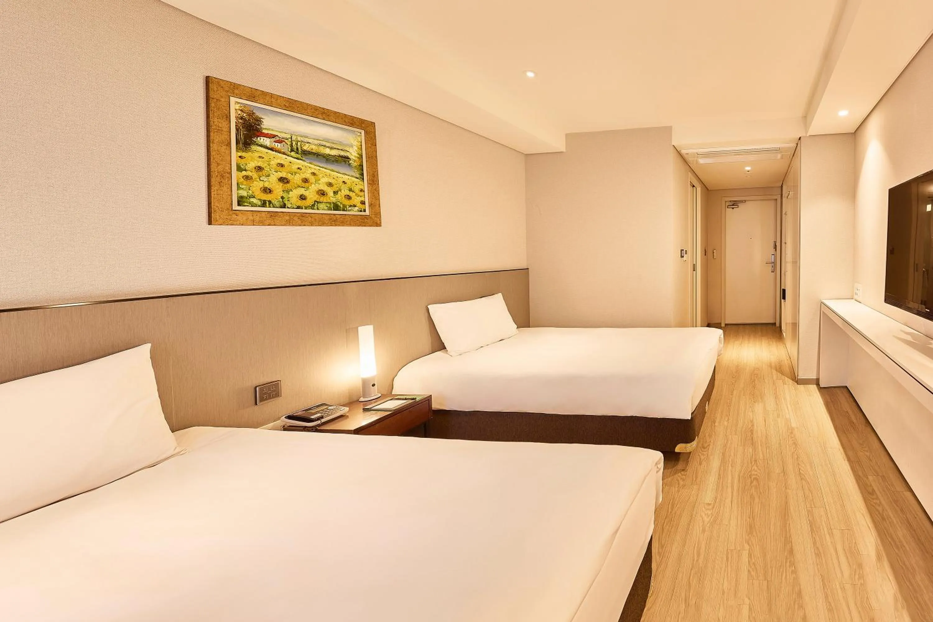 Deluxe Twin Room in Hotel Thomas Myeongdong