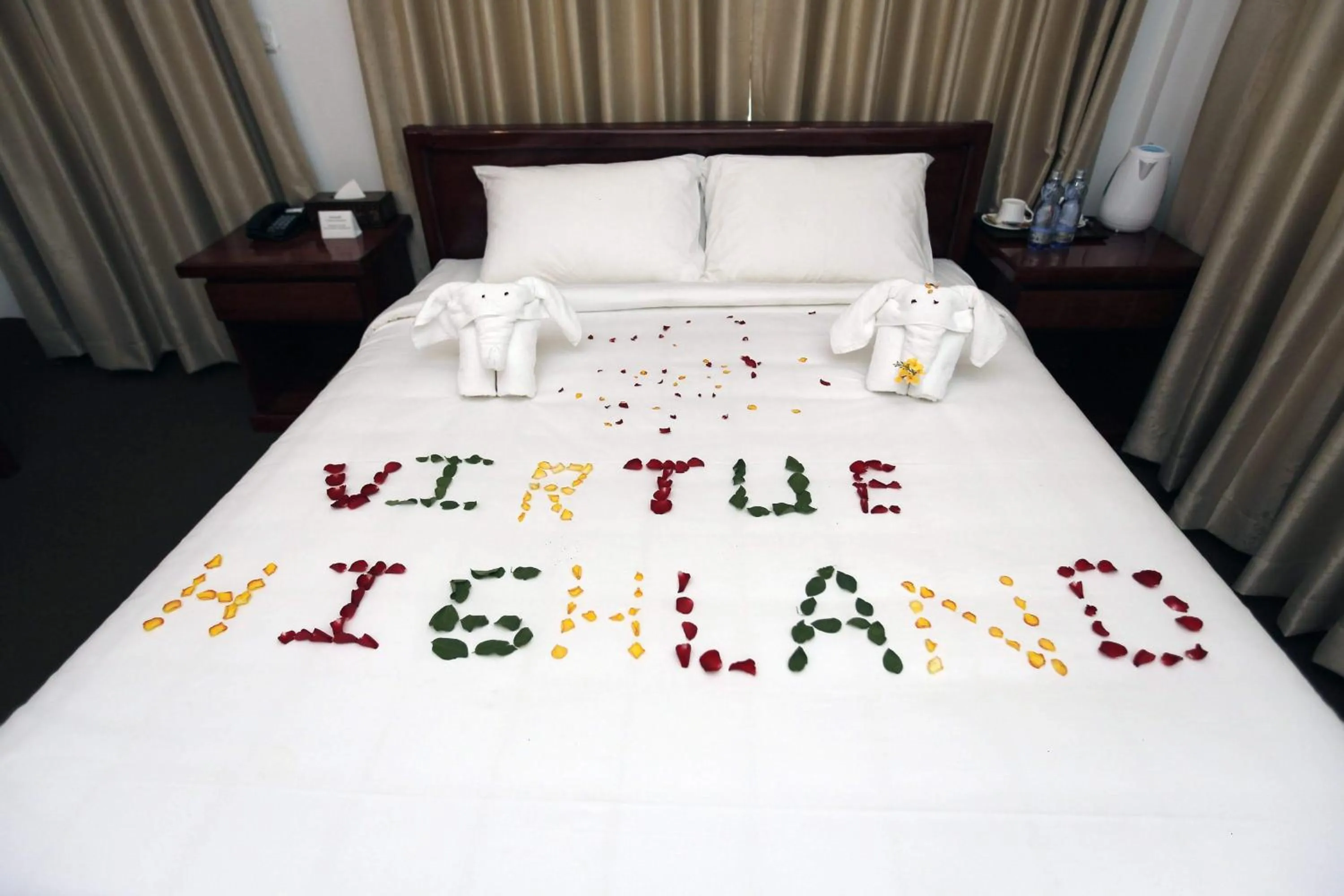 Standard Double Room in Virtue Highland Hotel