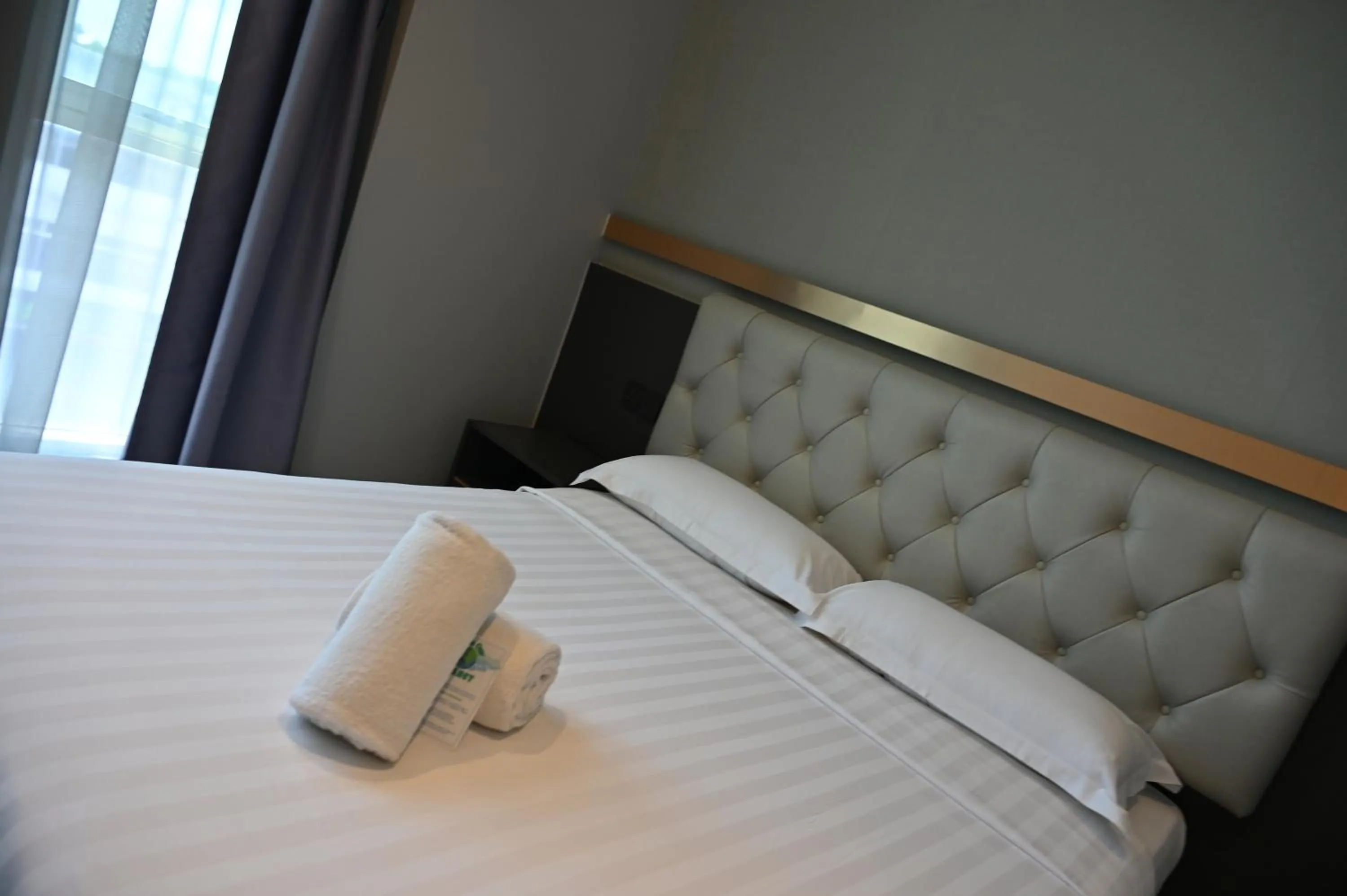 Superior Double Room with City View in Abell Hotel