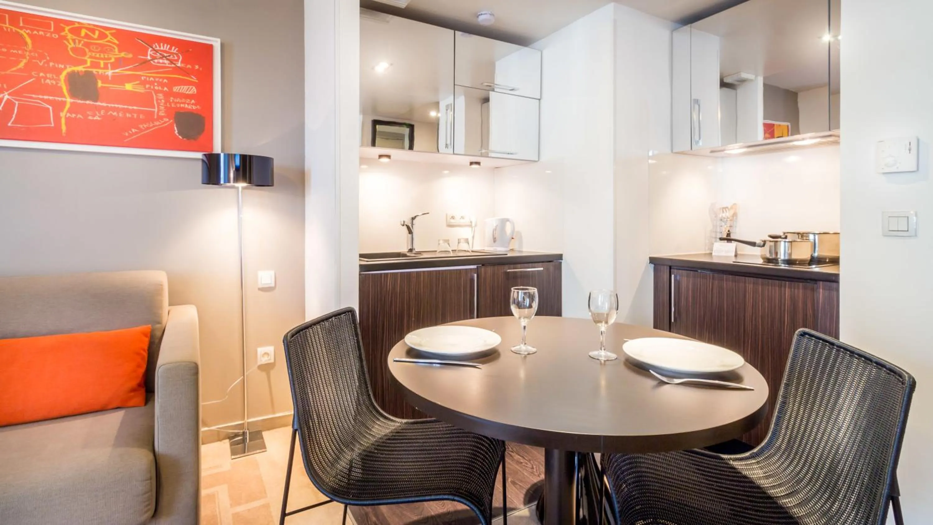 One-Bedroom Apartment in Aparthotel Adagio Marseille Timone