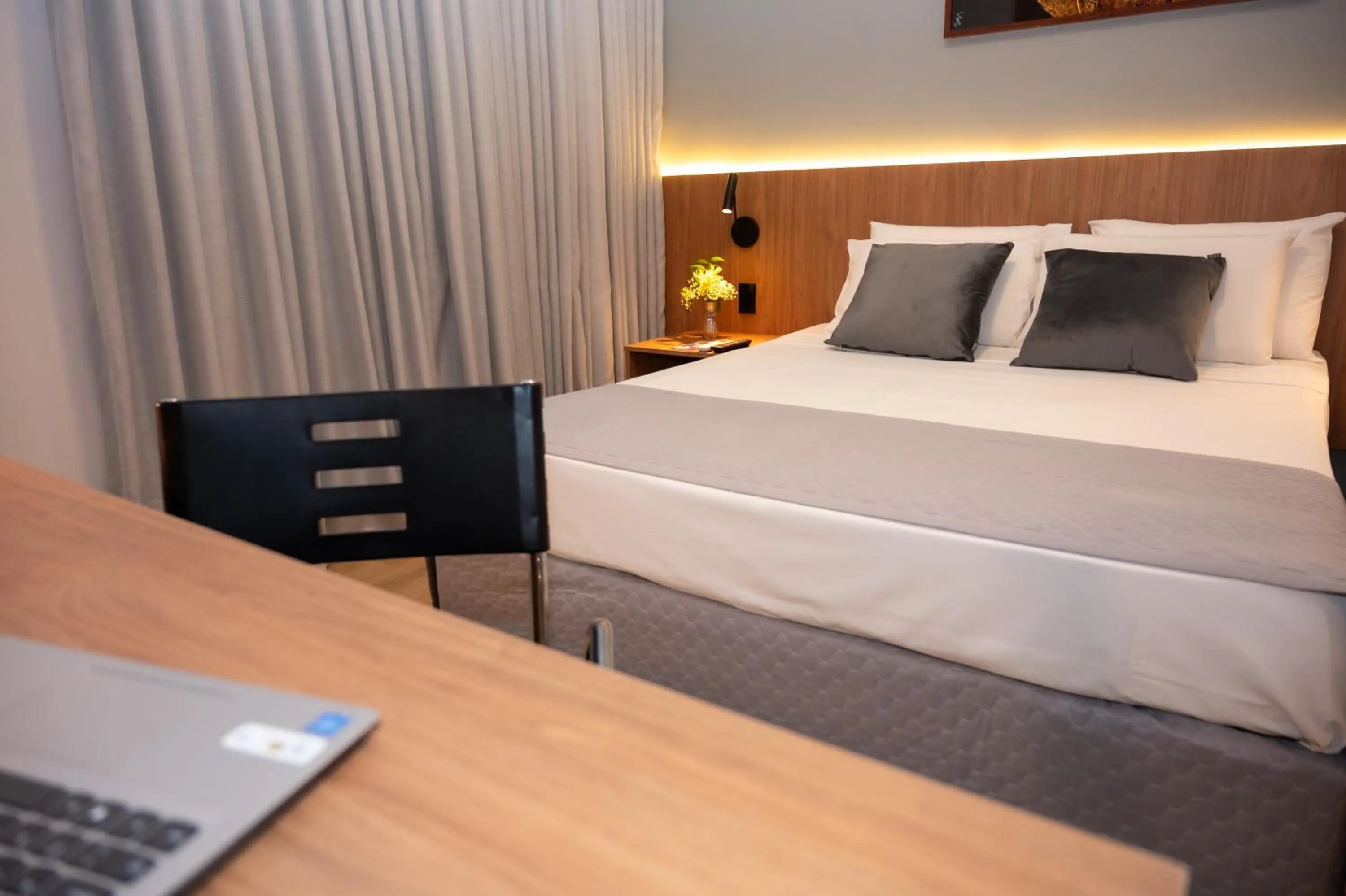 Superior Double Room - single occupancy in Delcas Hotel